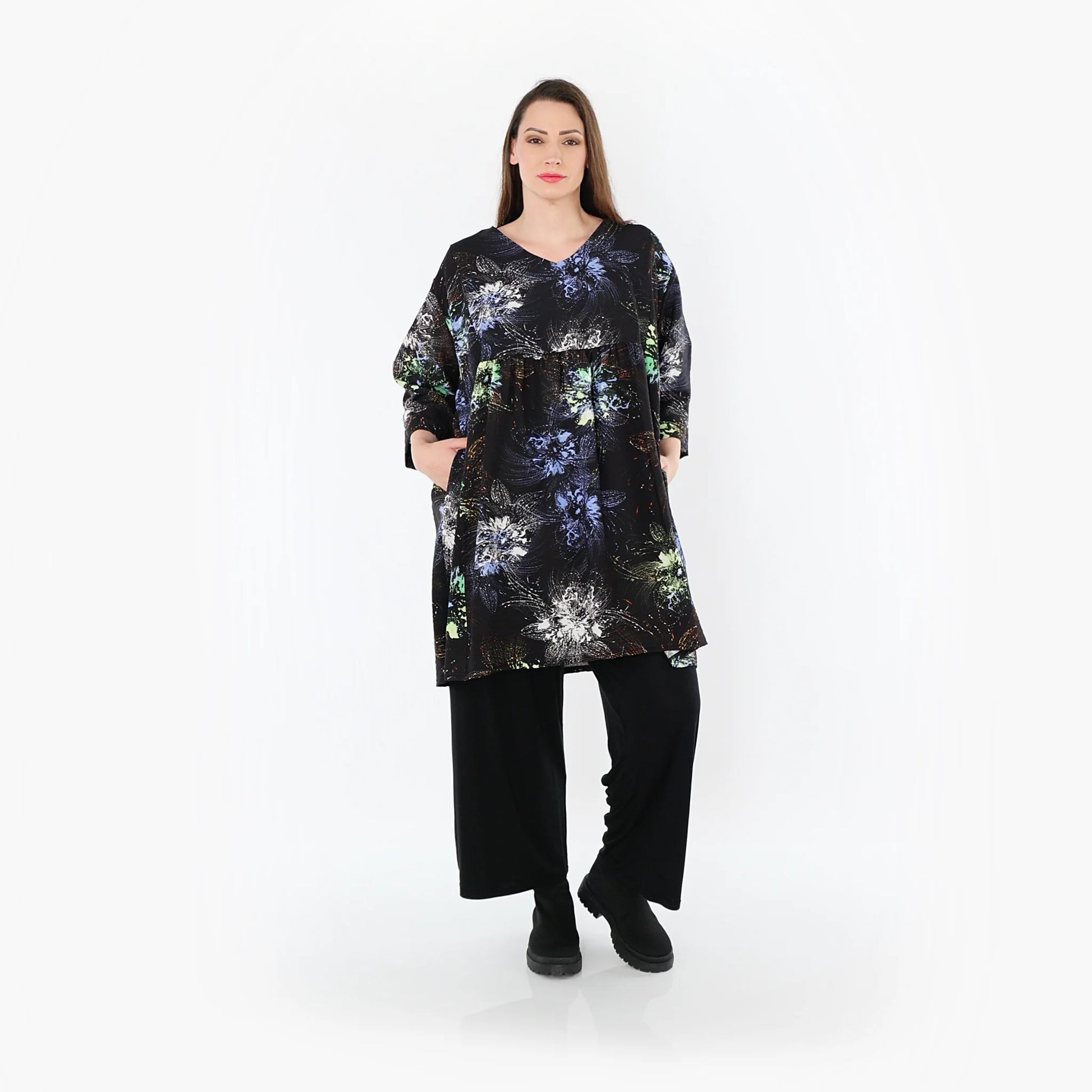  A-Form Bigshirt von AKH Fashion aus Viskose, 1491.07091, Schwarz/Blau/Multi, Blumen, Schick