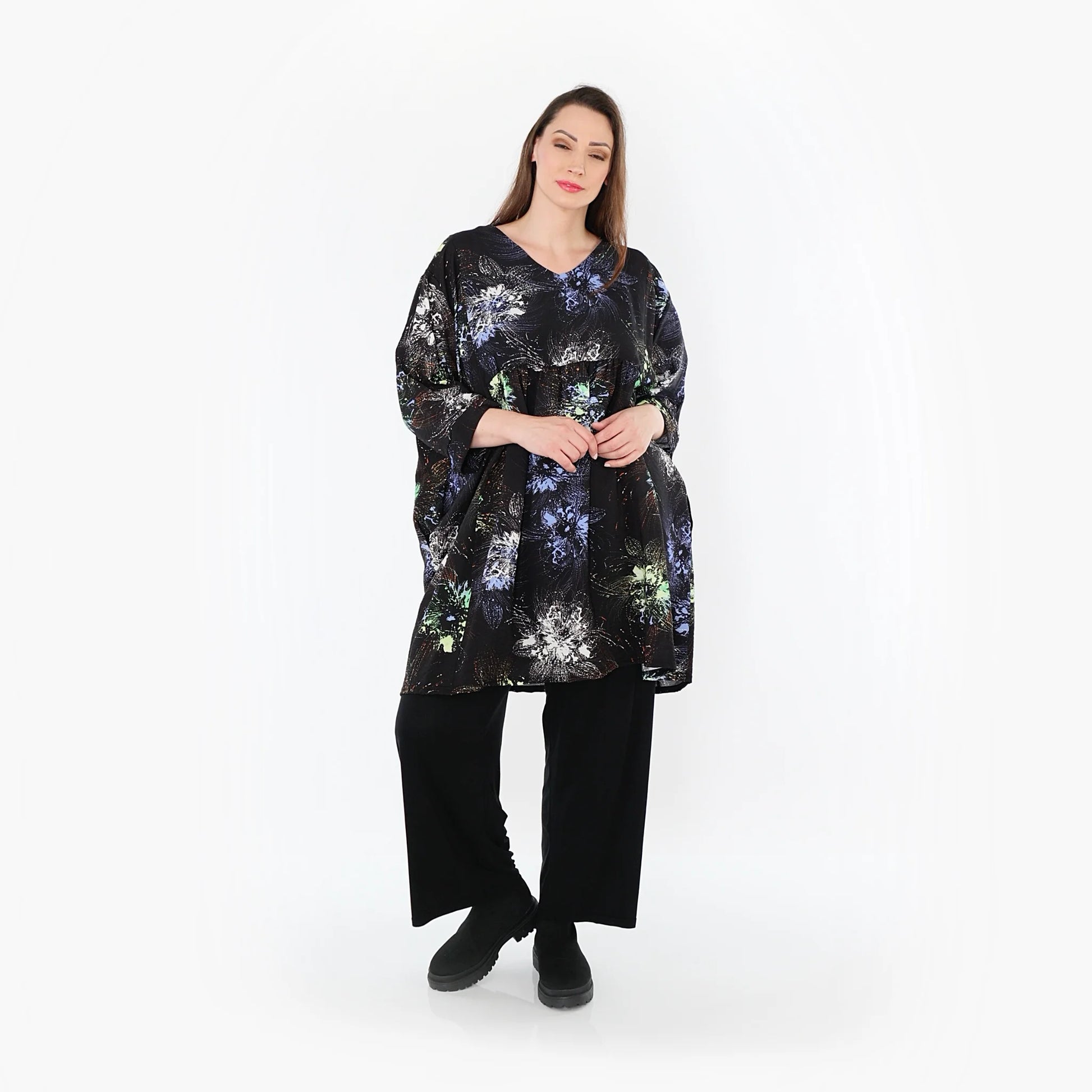  A-Form Bigshirt von AKH Fashion aus Viskose, 1491.07091, Schwarz/Blau/Multi, Blumen, Schick