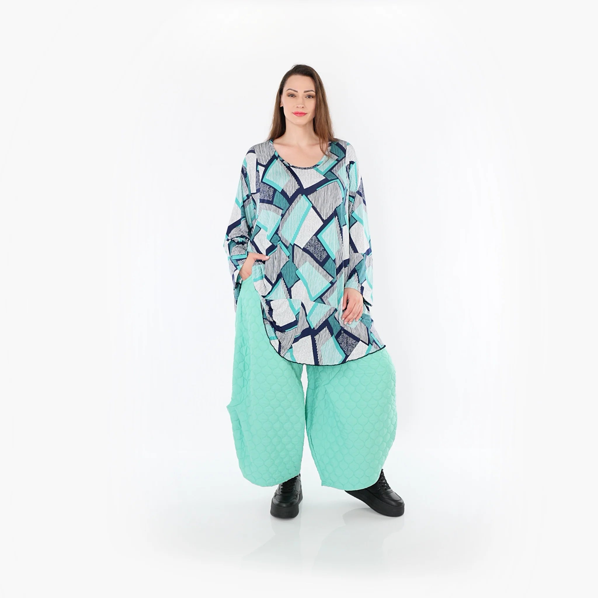  AKH Fashion Bigshirt in Glocken-Form, aus Materialmix, 1511.00592, Grün/Weiß/Marine, Schick