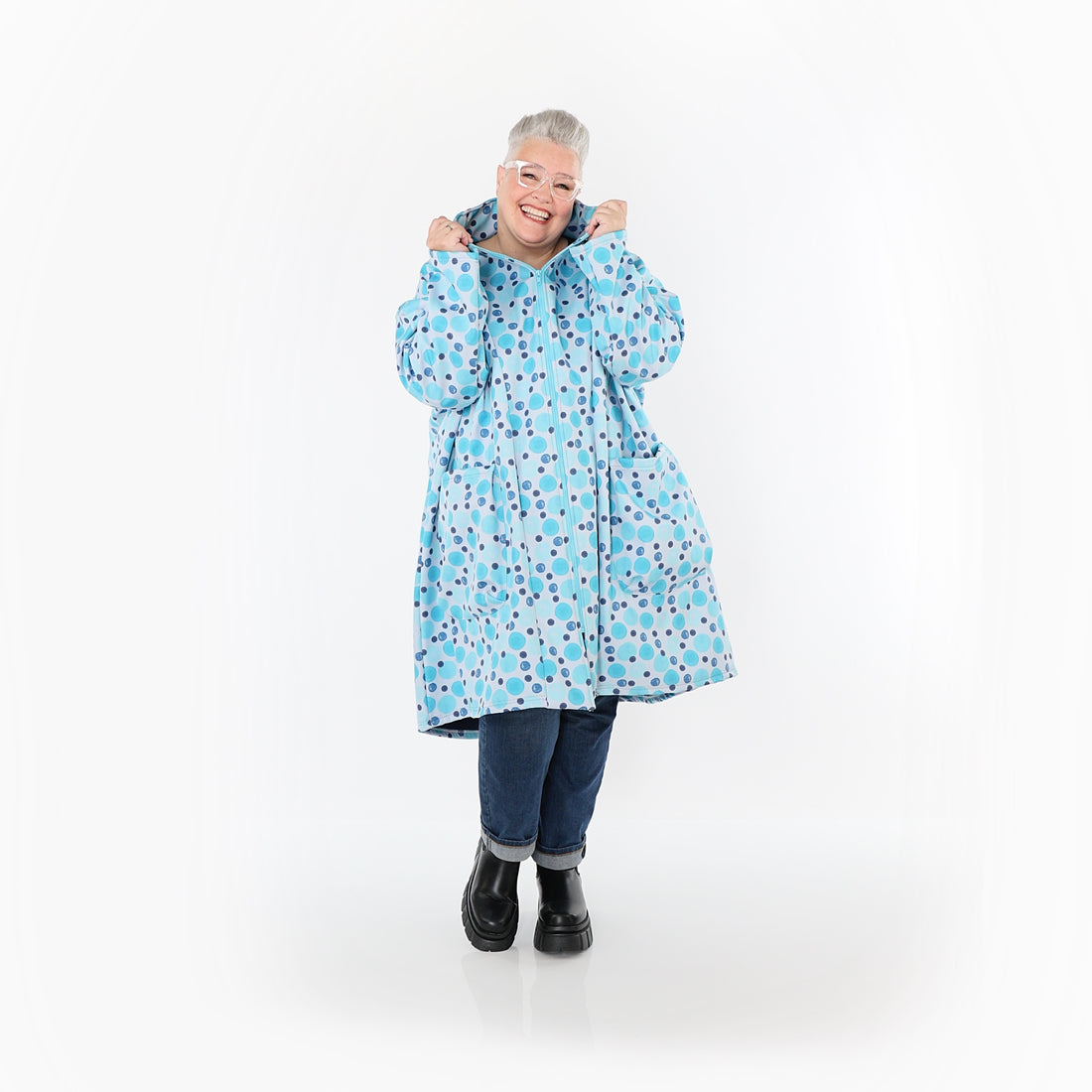  AKH Fashion Mantel in Vokuhila-Form, aus Polyester, 1515.02276, Blau/Multi, Punkte, Schick