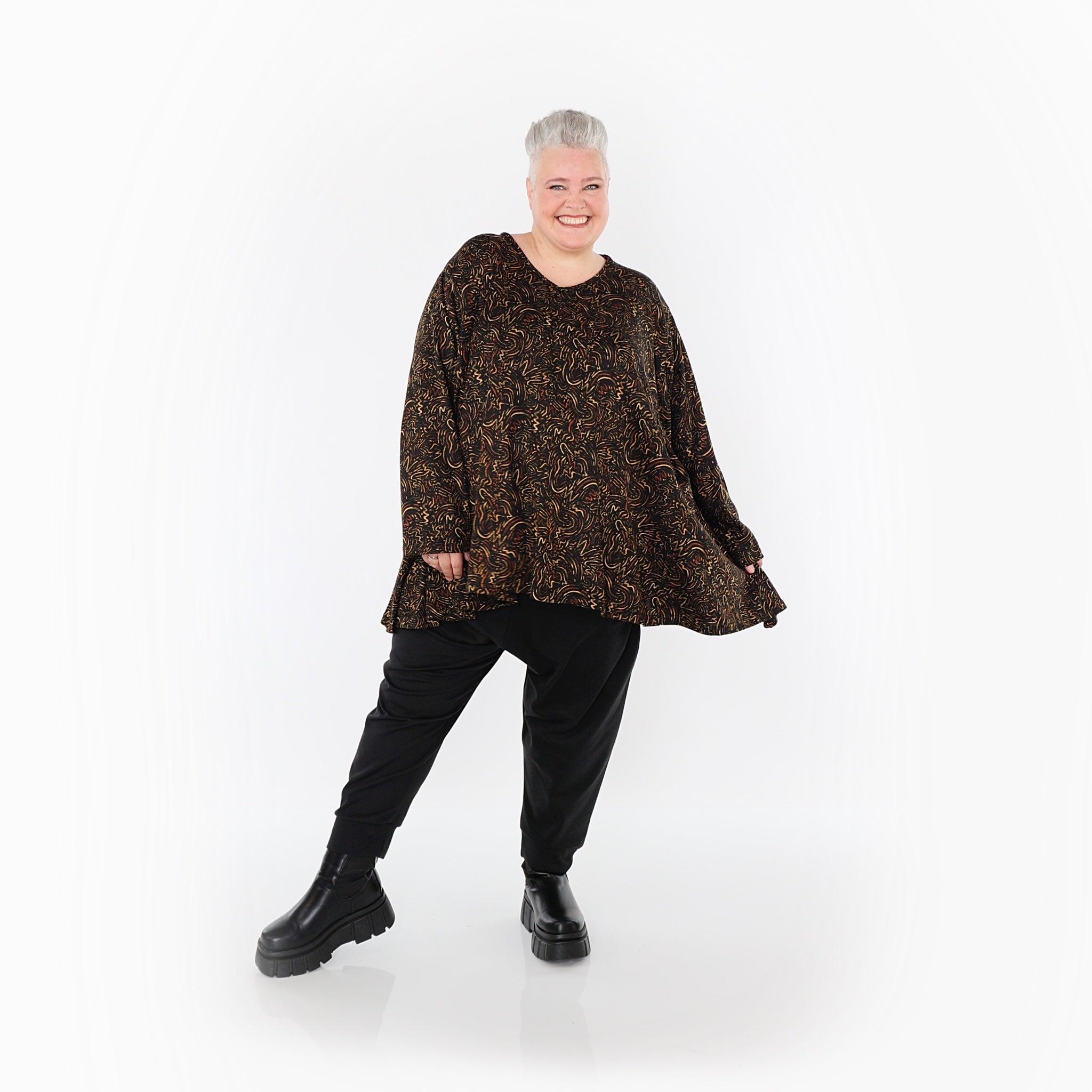  A-Form Bigshirt von AKH Fashion aus Materialmix, 1516.00593, Schwarz/Cognac/Orange, Kringel
