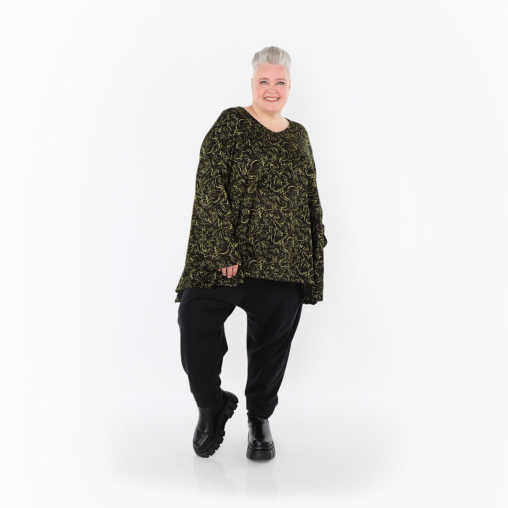  A-Form Bigshirt von AKH Fashion aus Materialmix, 1516.00593, Schwarz/Neongrün/Cognac, Schick