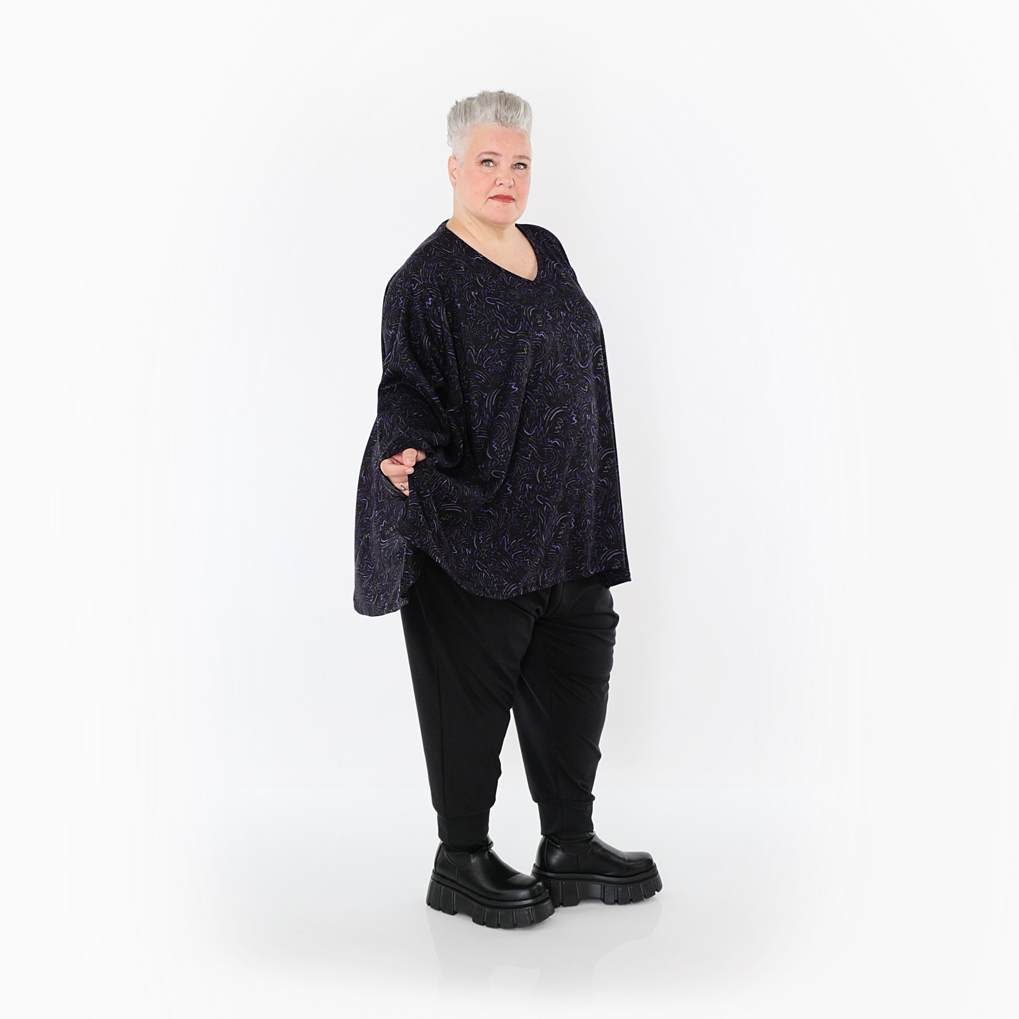  A-Form Bigshirt von AKH Fashion aus Materialmix, 1516.00593, Schwarz/Violett/Grau, Kringel