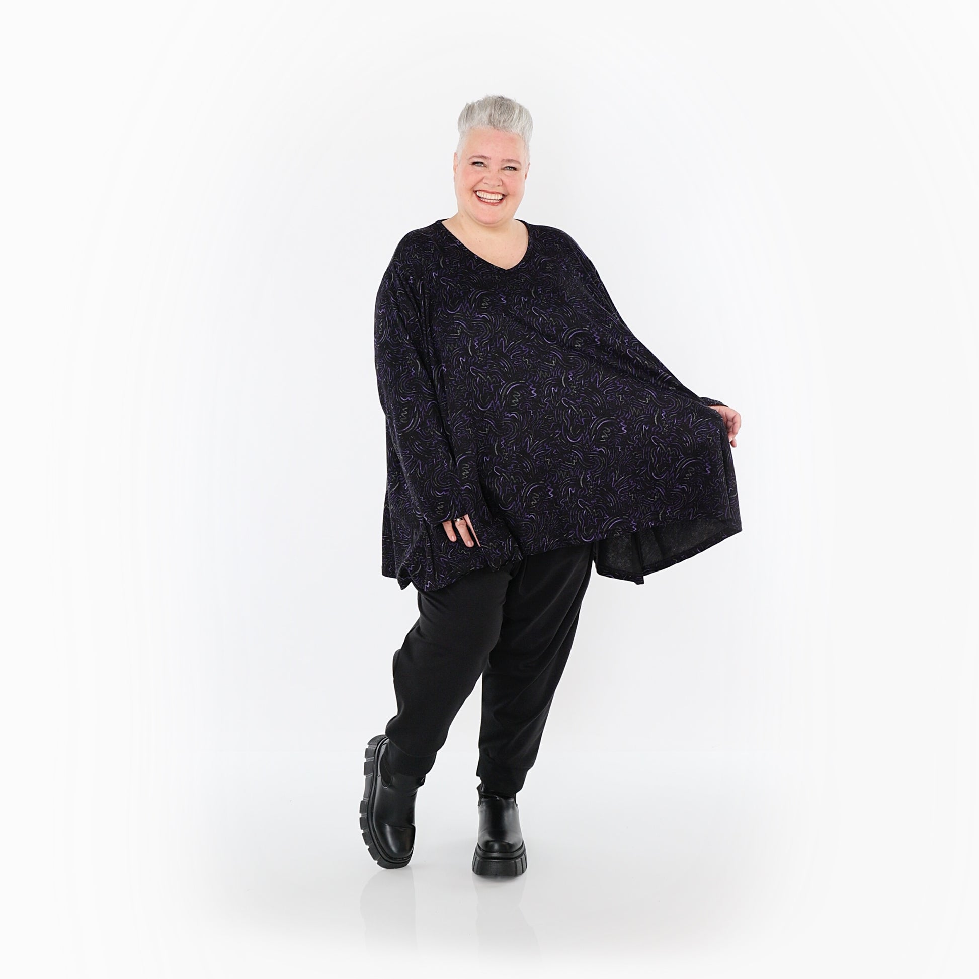  A-Form Bigshirt von AKH Fashion aus Materialmix, 1516.00593, Schwarz/Violett/Grau, Kringel