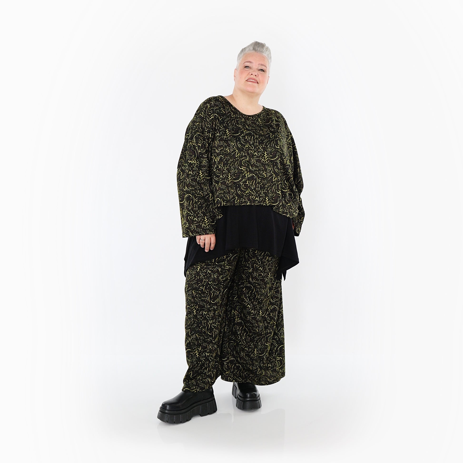  AKH Fashion Überwurf in kastiger Form, aus Materialmix, 1516.06048, Schwarz/Neongrün/Cognac