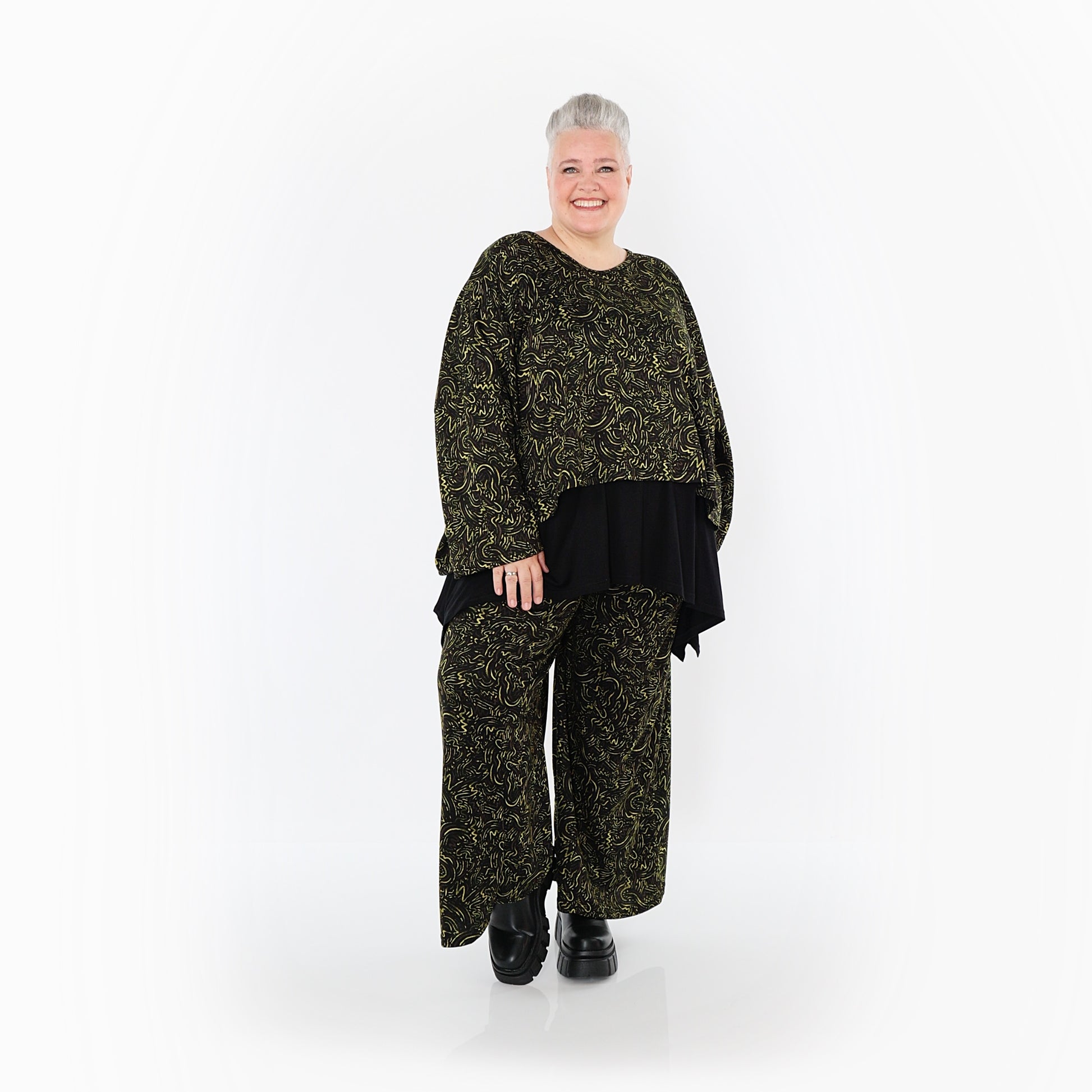  AKH Fashion Überwurf in kastiger Form, aus Materialmix, 1516.06048, Schwarz/Neongrün/Cognac