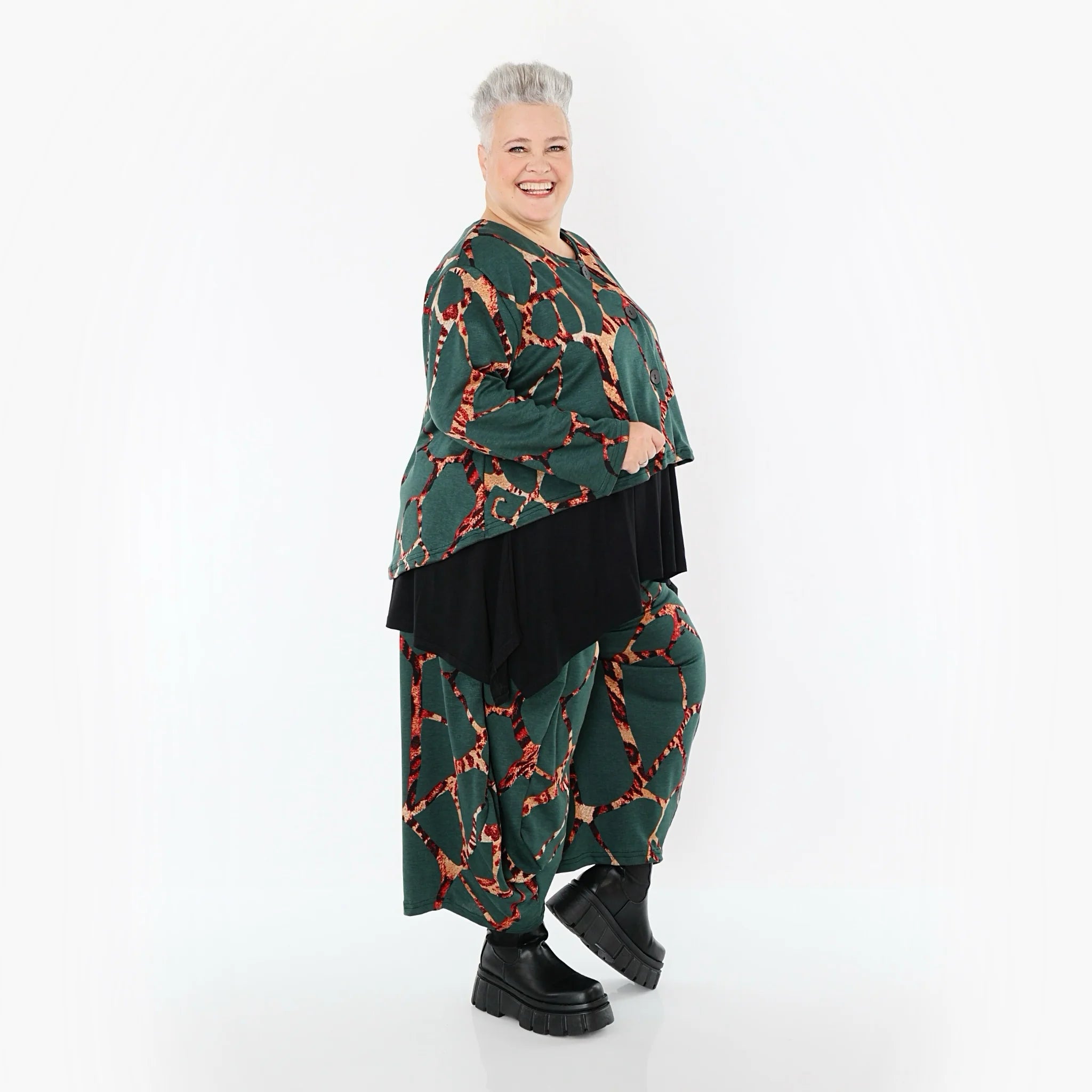  AKH Fashion Jacke in gerundeter Form, aus Materialmix, 1563.00130, Grün/Multi, Grafik