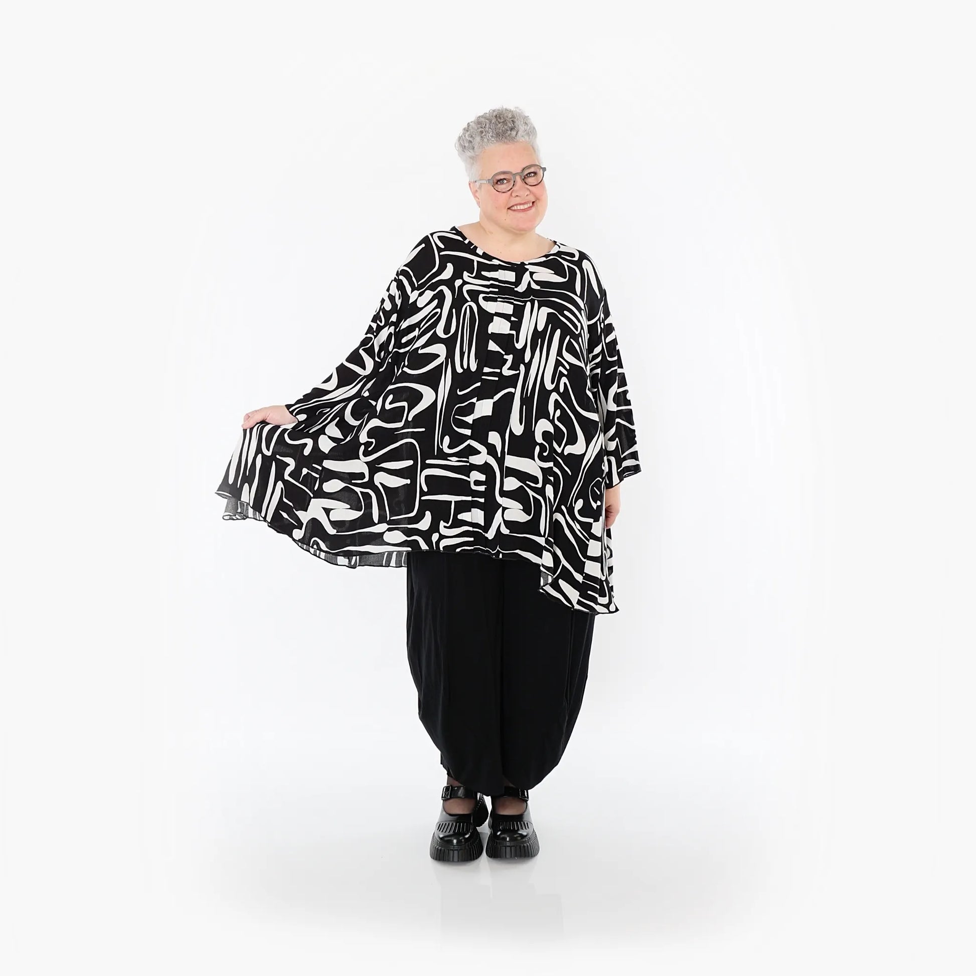  A-Form Bigshirt von AKH Fashion aus Viskose, 1487.07069, Schwarz/Weiß, Pinselstrich, Schick