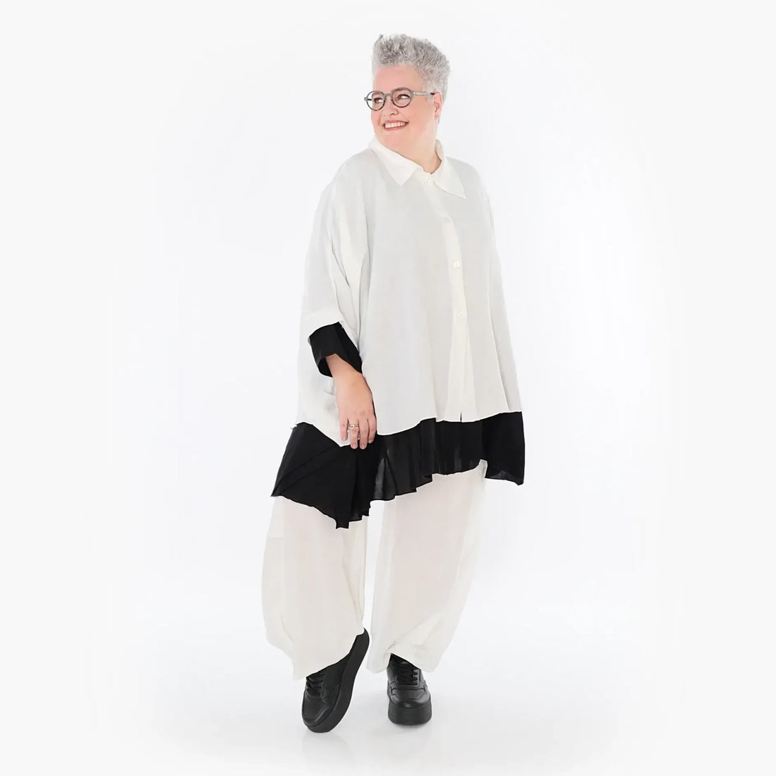  AKH Fashion Jacke in gerundeter Form, aus Viskose, 1490.07092, Weiß, Ausgefallen, Zeitlos