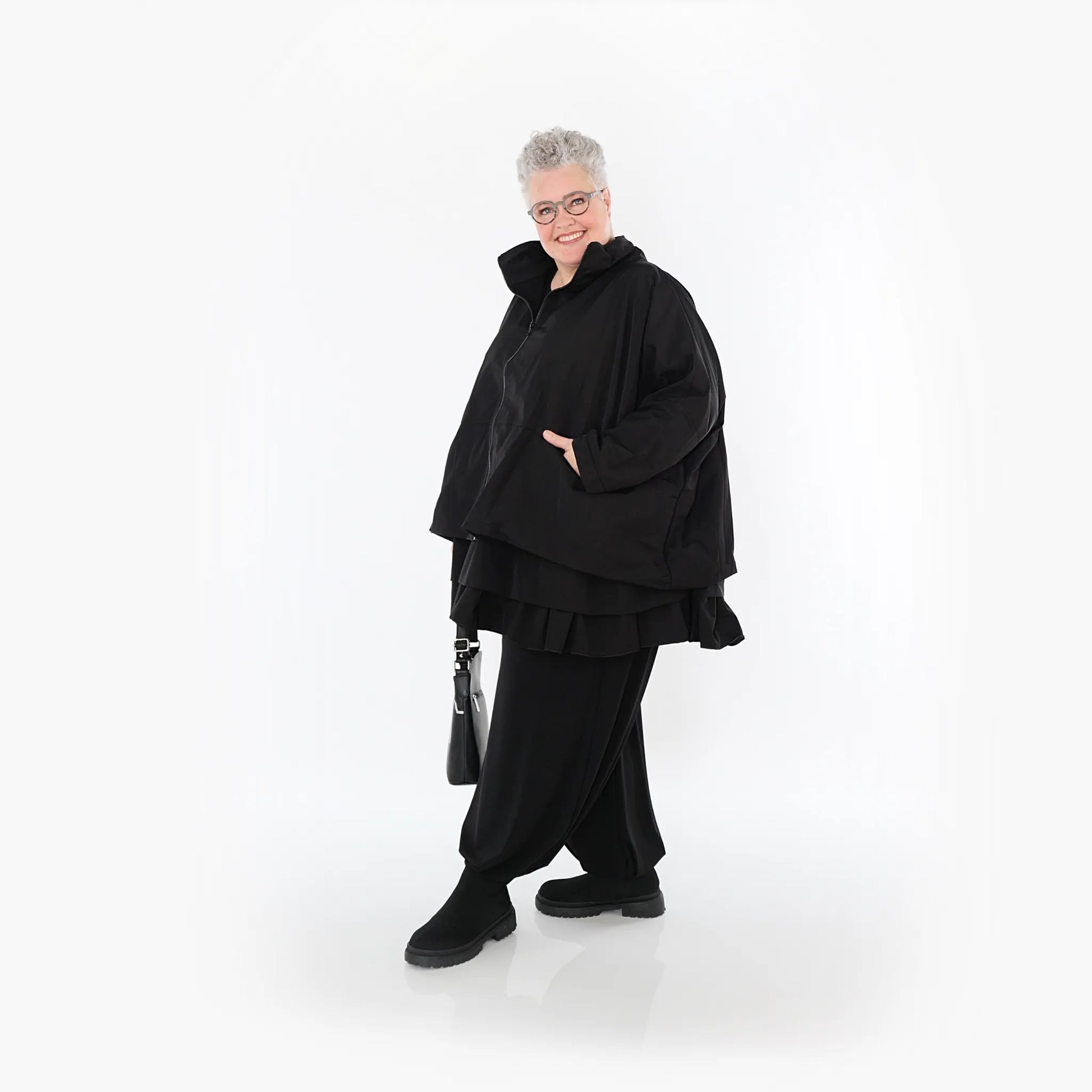  AKH Fashion Jacke in kastiger Form, aus Baumwolle, 1493.07104, Schwarz, Ausgefallen