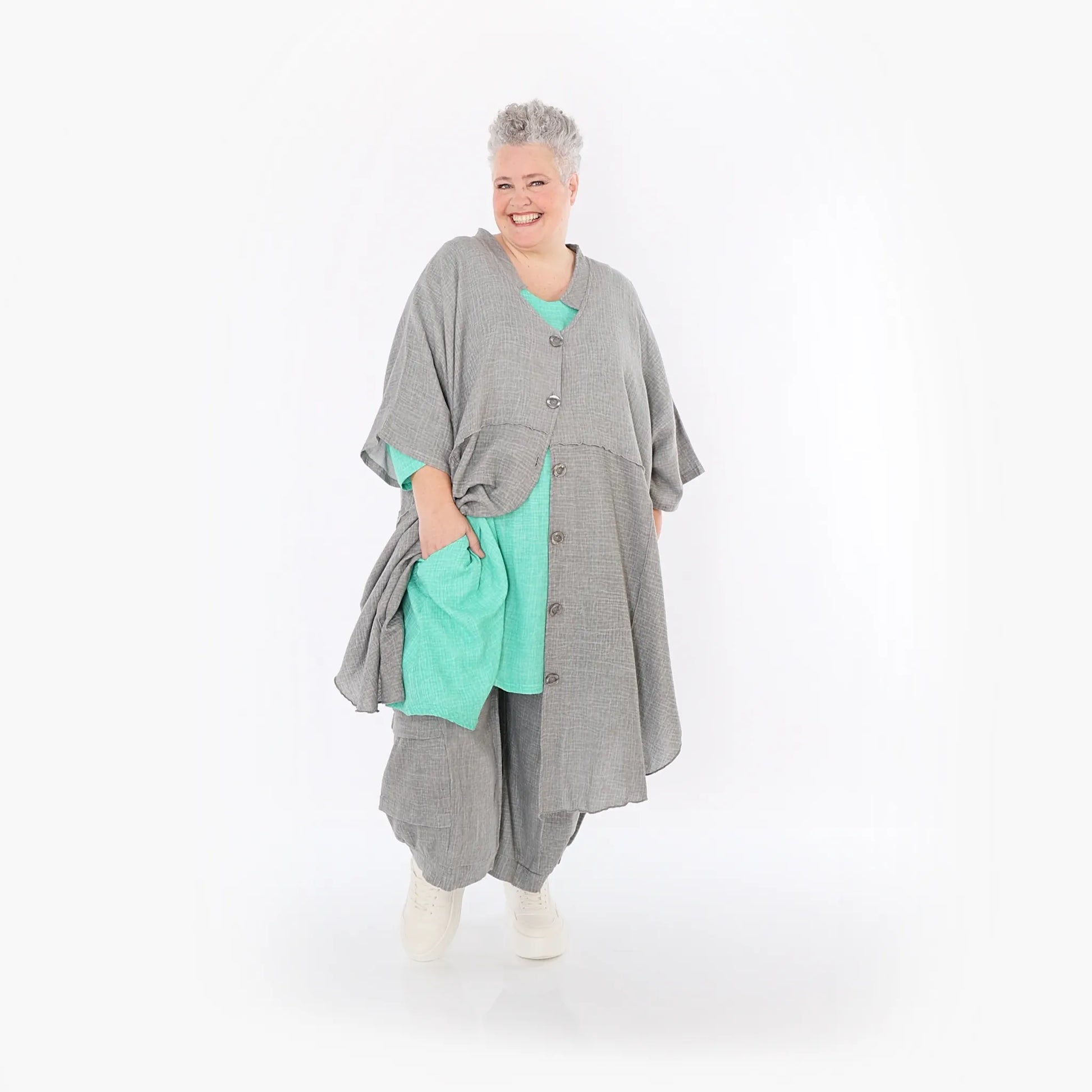  AKH Fashion Jacke in gerundeter Form, aus Baumwolle, 1501.07107, Grau, Ausgefallen, Schick