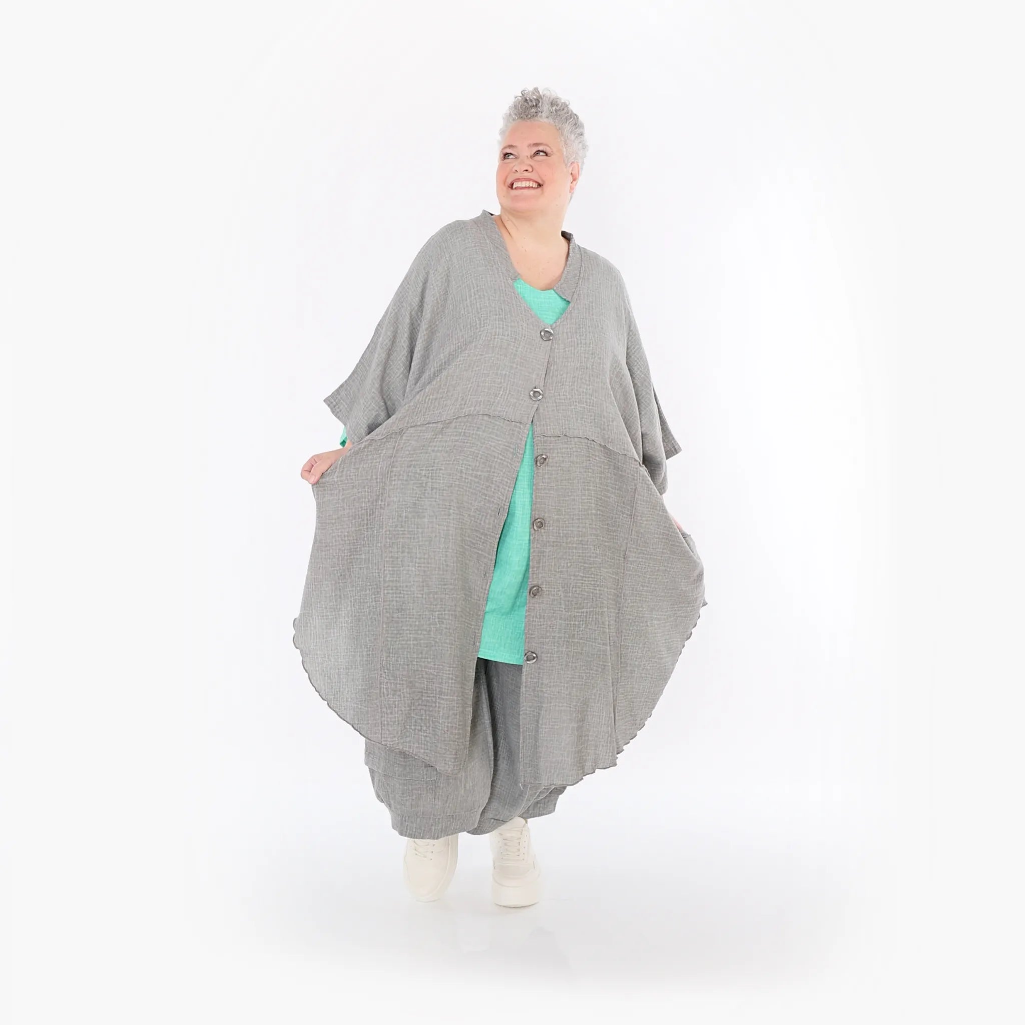  AKH Fashion Jacke in gerundeter Form, aus Baumwolle, 1501.07107, Grau, Ausgefallen, Schick
