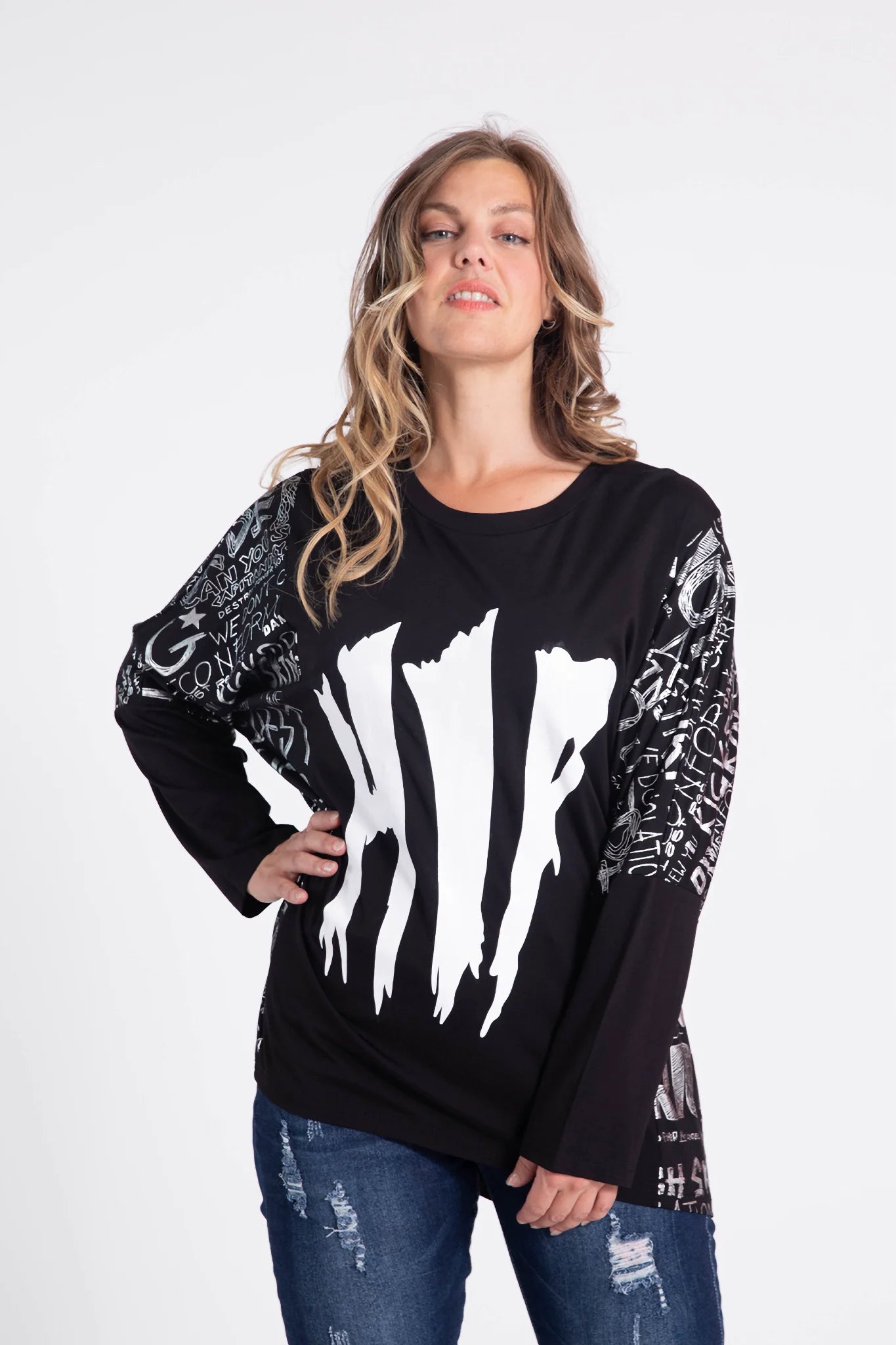  Pomme Rouge Bigshirt in gerader Form, aus Viskose, C6512, Schwarz-Weiß, Buchstaben, Schick