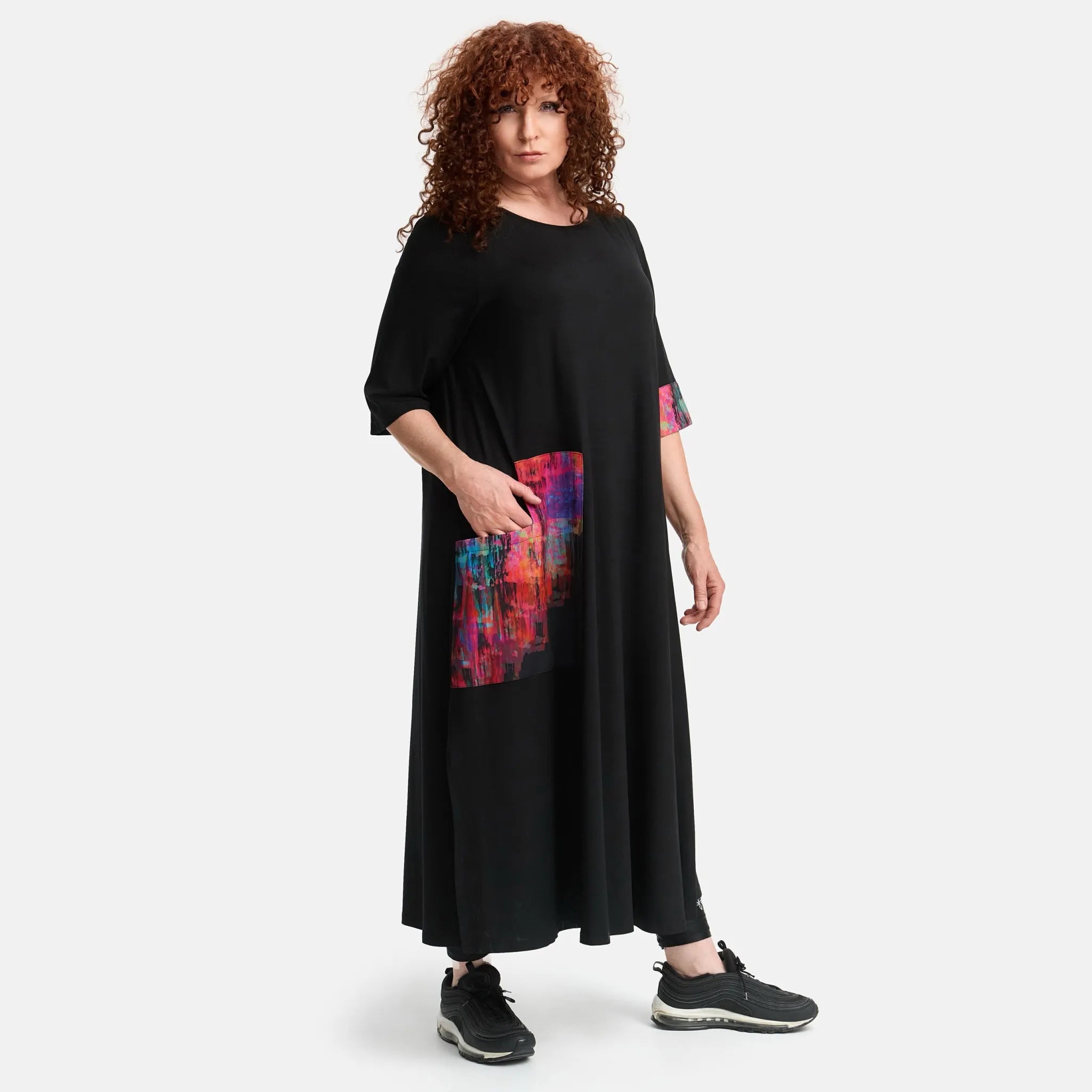  A-Form Kleid von Frenzi aus Viskose, F1515, Schwarz-Rot-Print, Schick, Modern, Bequem, Schick