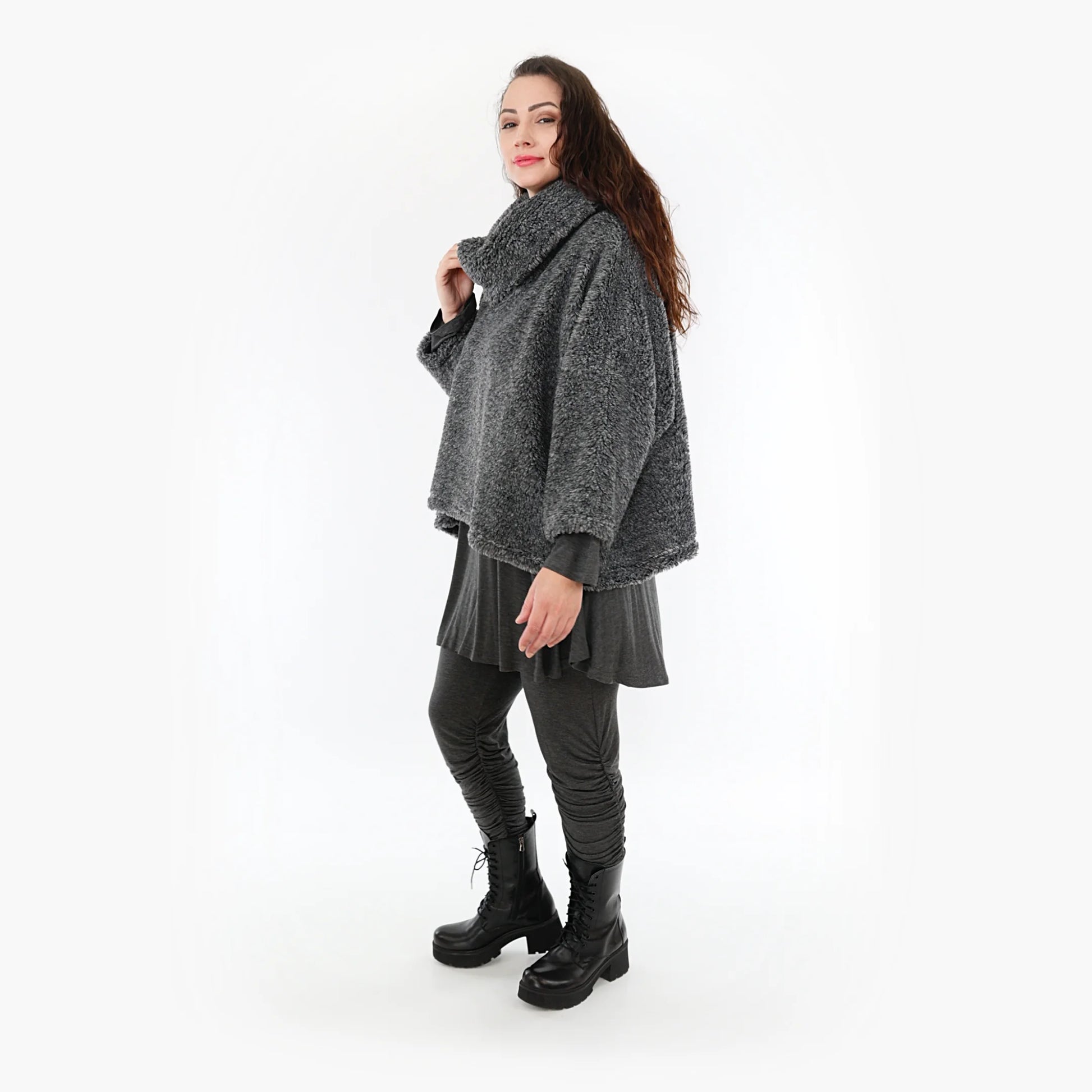  Bigshirt von AKH Fashion aus Materialmix in kastiger Form, 1360.03019, Dunkelgrau, Schick