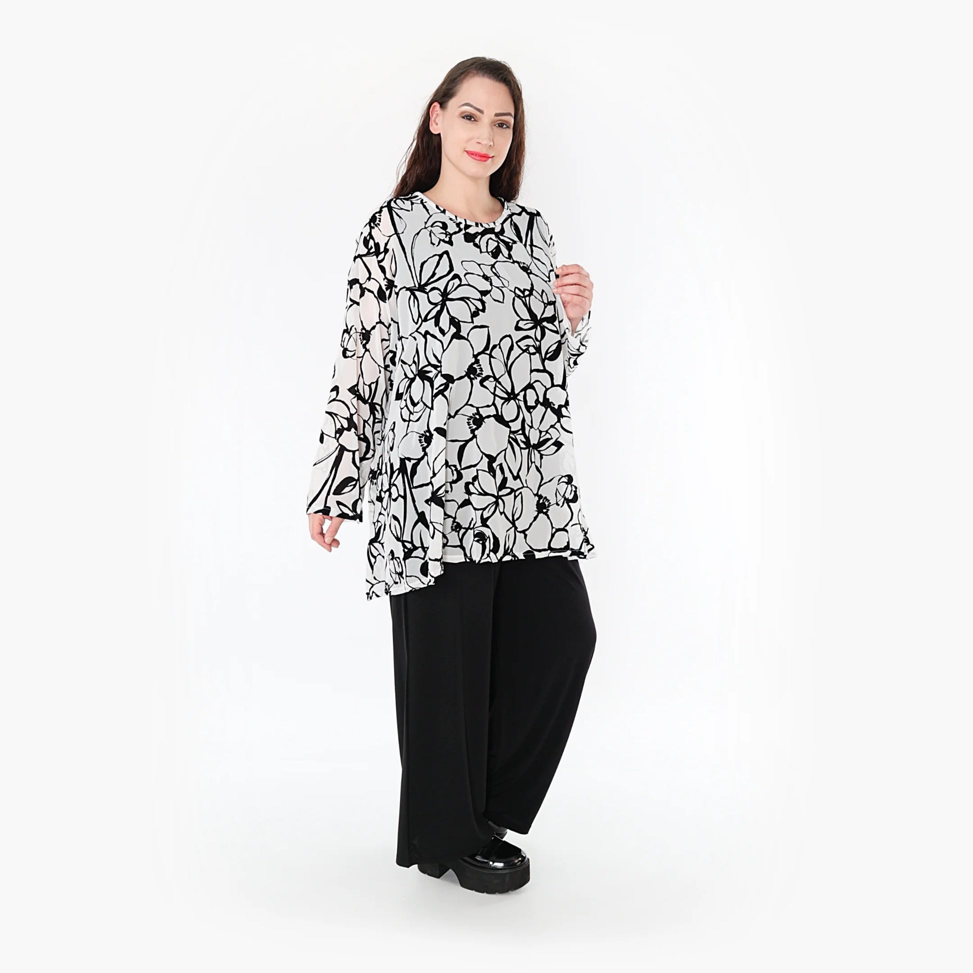  A-Form Bigshirt von AKH Fashion aus Viskose, 1354.00593, Weiß-Schwarz, Blumen, Ausgefallen