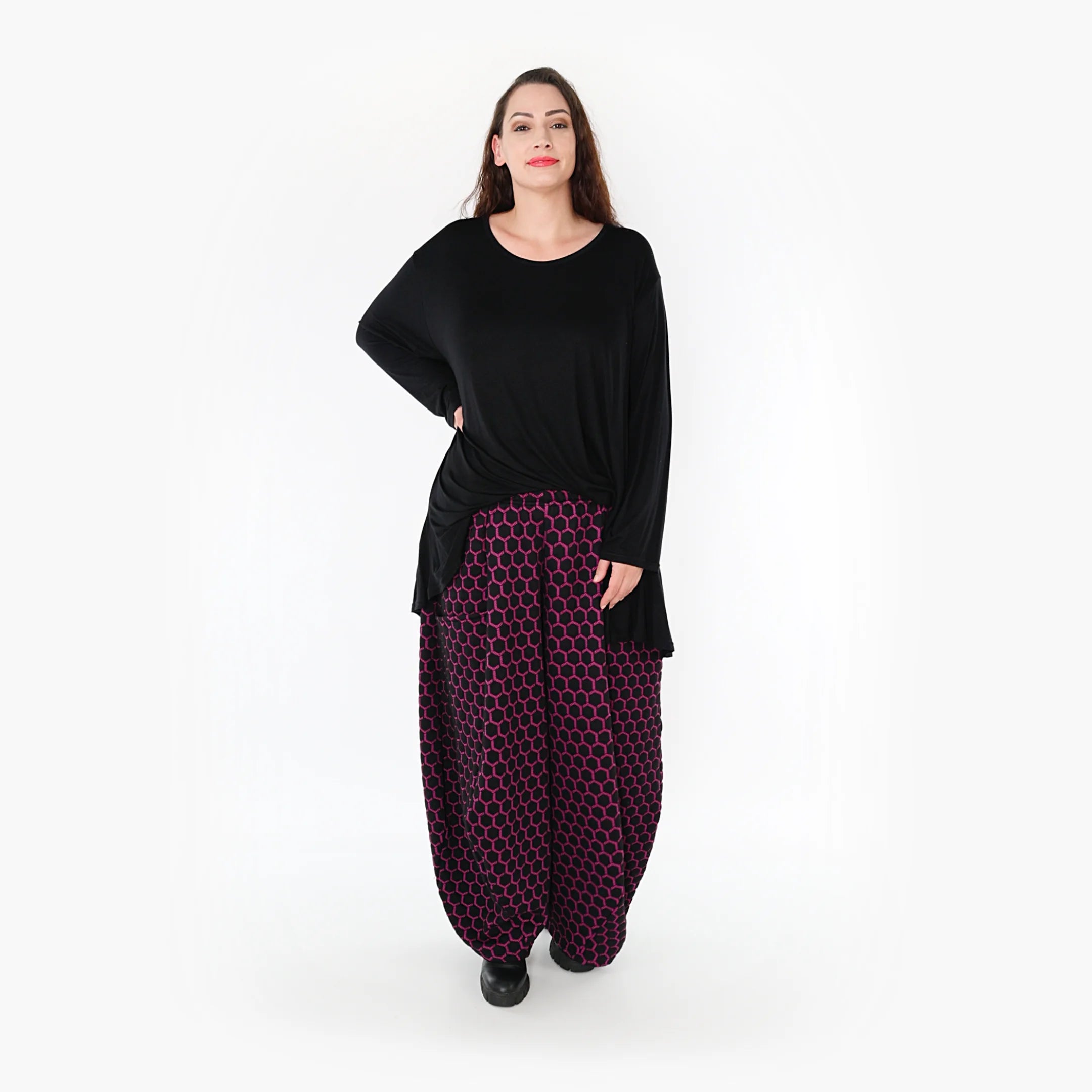  Ballonhose von AKH Fashion aus Materialmix, 1365.08069, Schwarz-Fuchsia, Raute, Schick