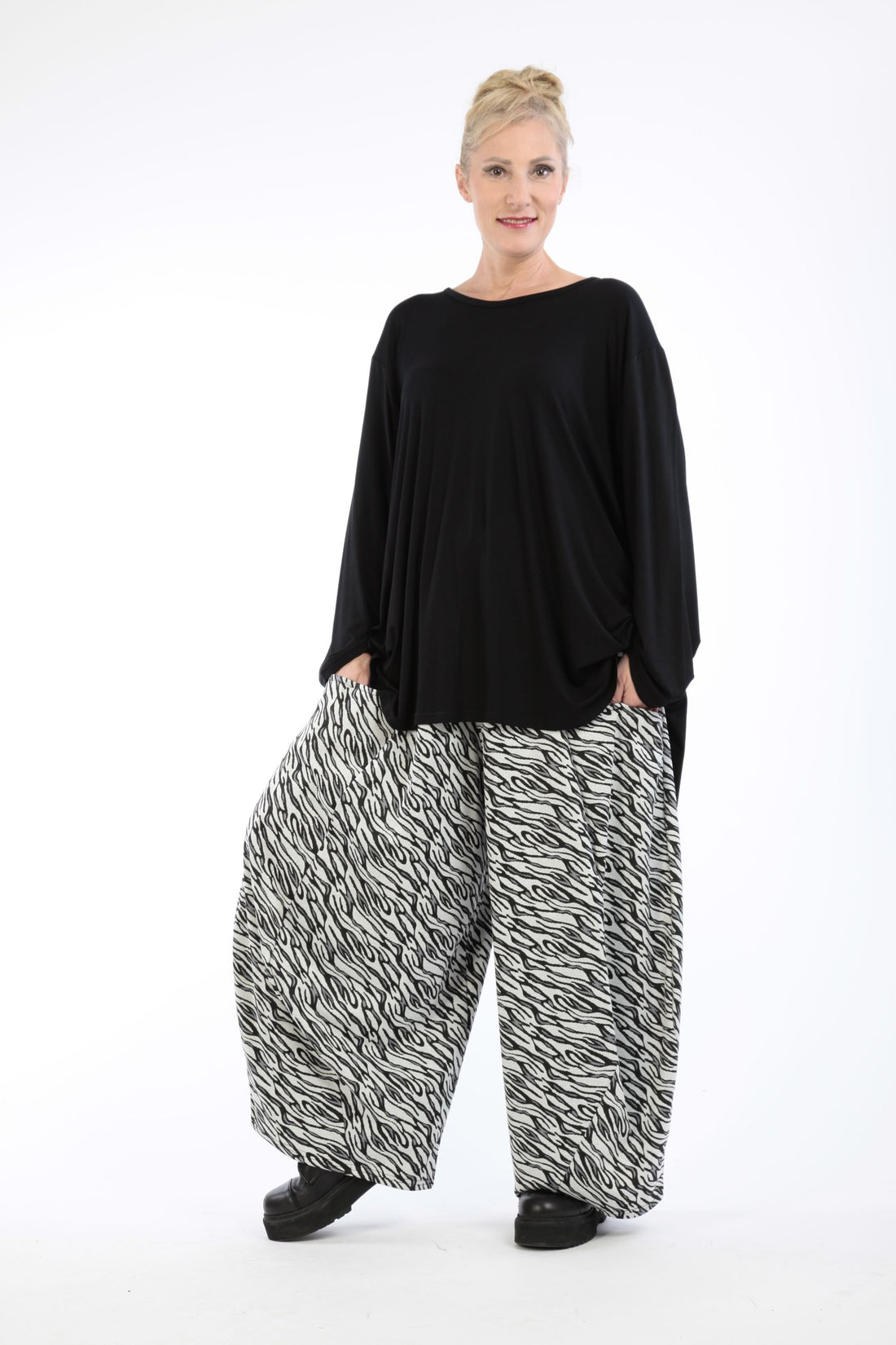  Ballonhose von AKH Fashion aus Materialmix, 1172.08069, Weiß-Schwarz, Zebra, Ausgefallen