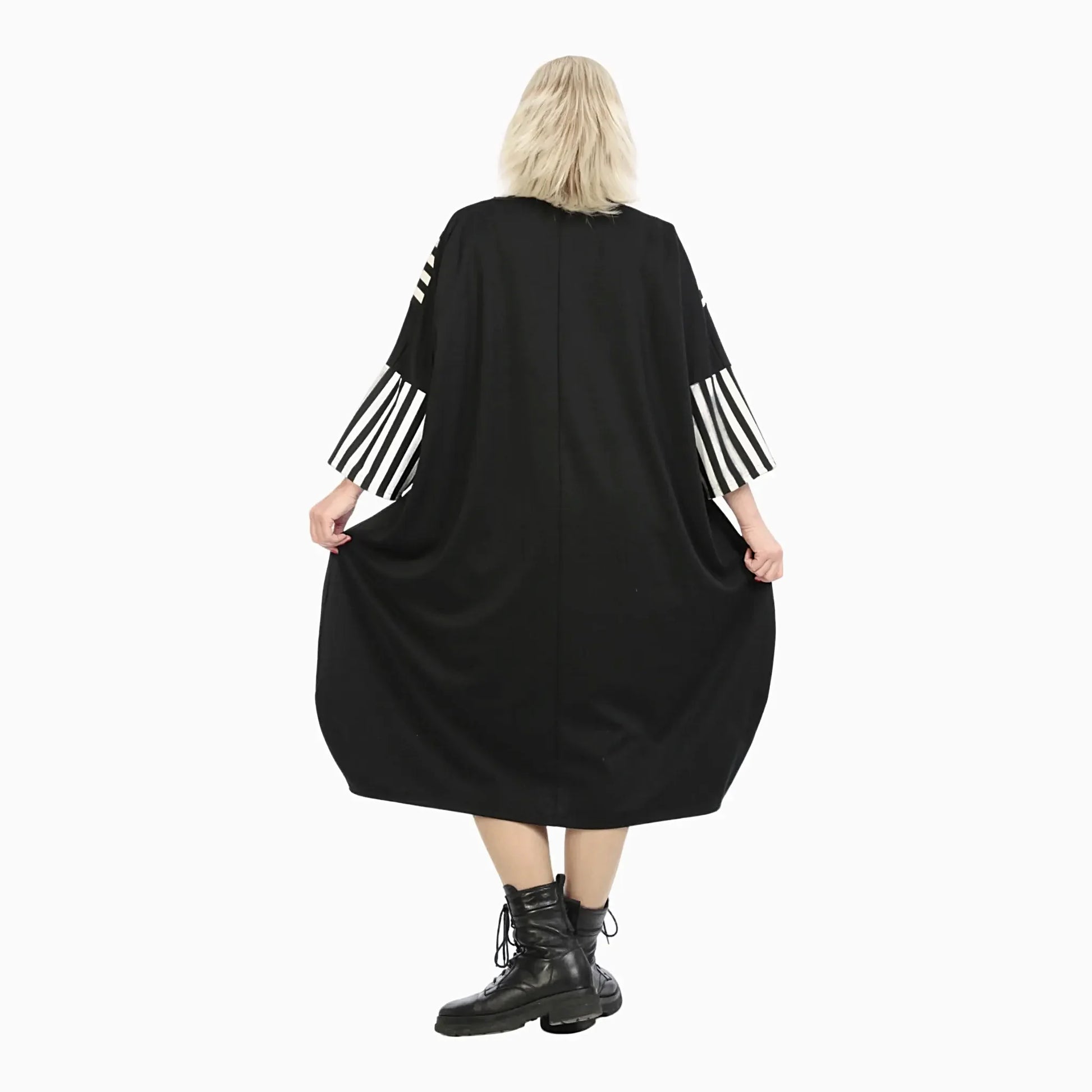  Ballonkleid von AKH Fashion aus Viskose, 1231.06901, Schwarz-Ecru, Unifarben, Ausgefallen