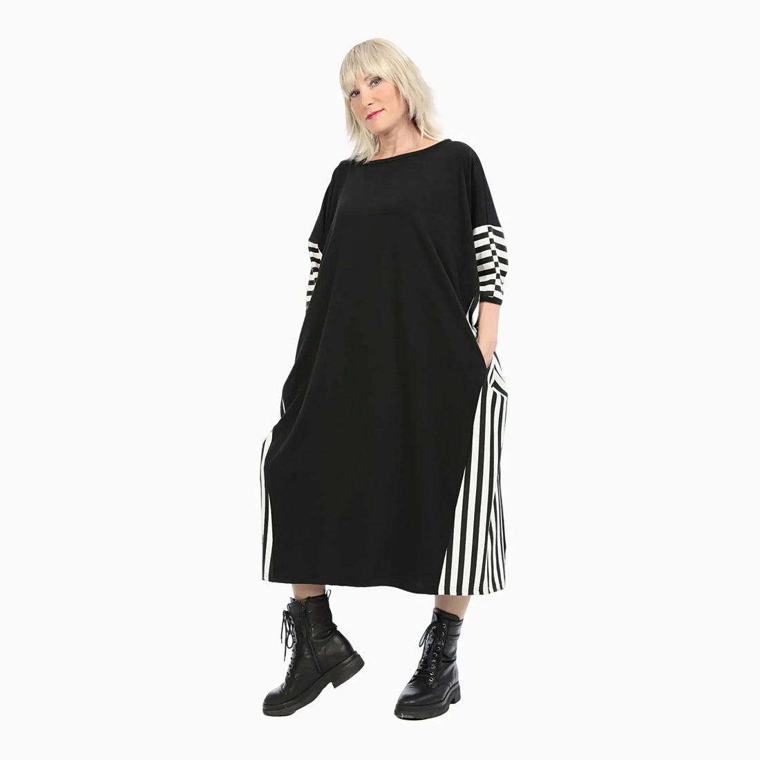  Kleid von AKH Fashion aus Viskose in gerader Form, 1231.06905, Schwarz-Ecru, Ausgefallen