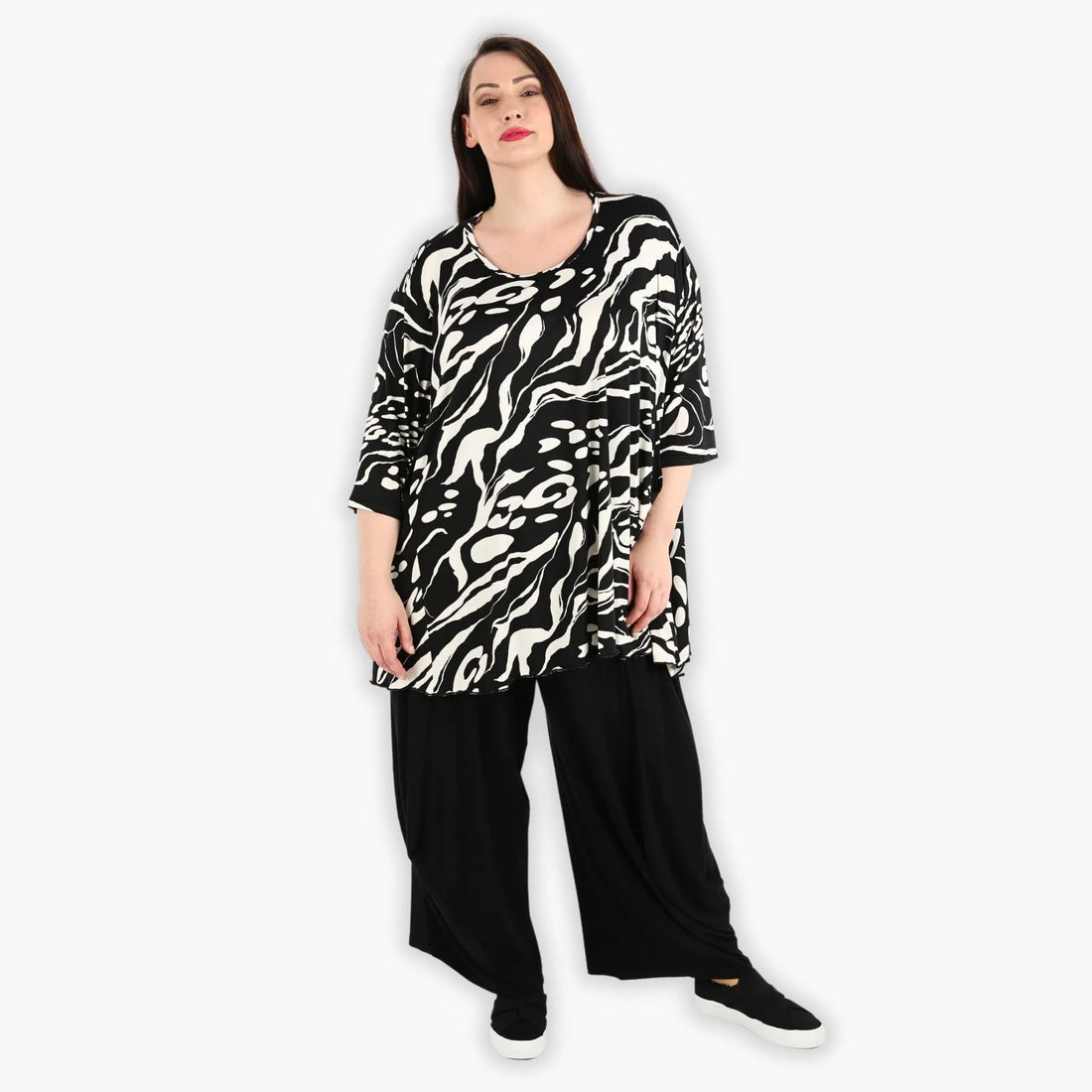  A-Form Bigshirt von AKH Fashion aus Viskose, 1290.00593, Schwarz-Ecru, Abstrakt, Schick