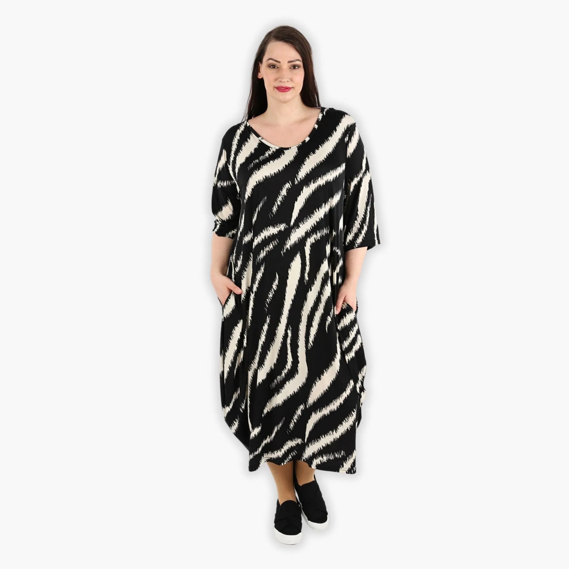  Ballonkleid im ausgefallenen Zebra-Muster Schwarz-Ecru, ideal für Plus Size, bequem und stilvoll