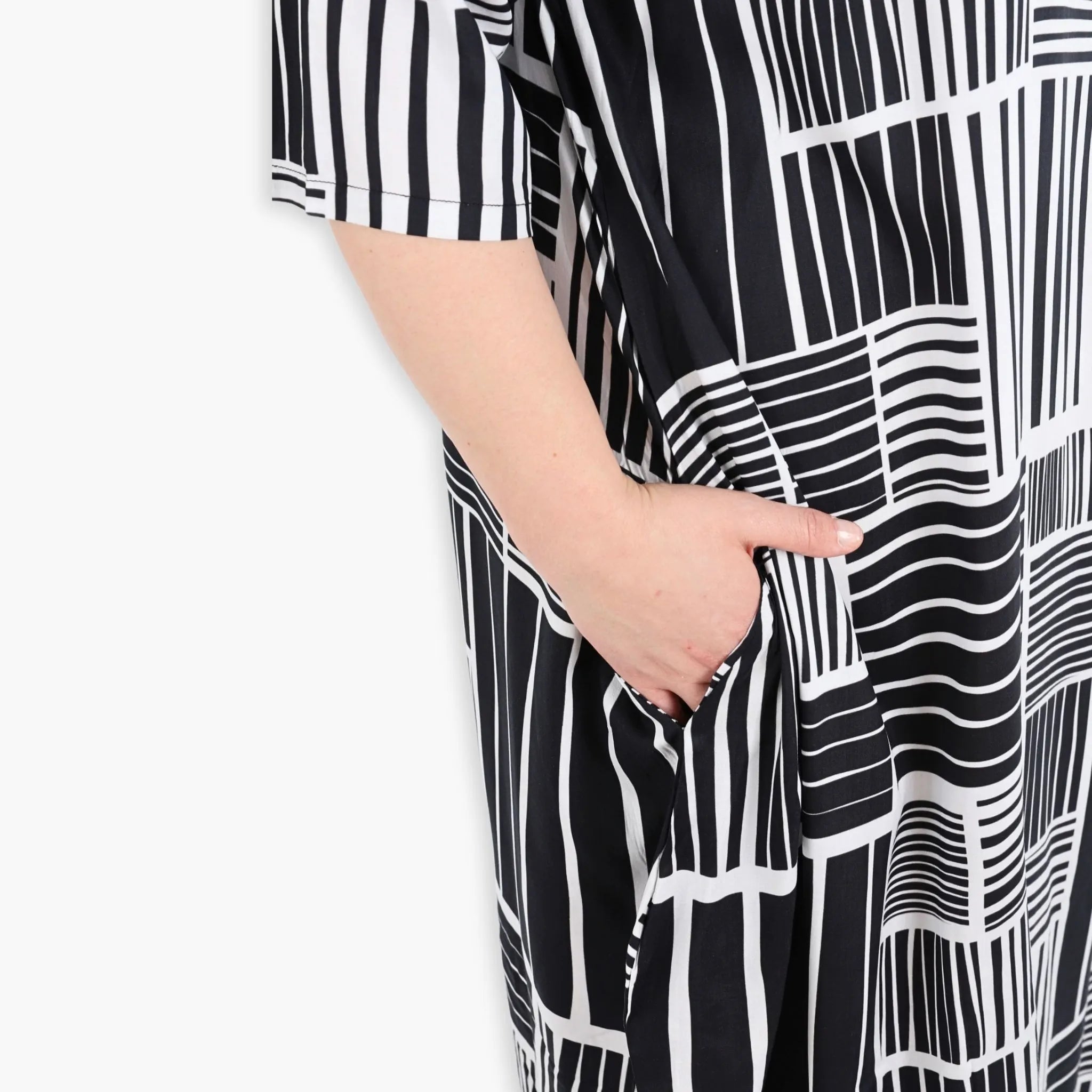  Ballonkleid von AKH Fashion aus Viskose, 1298.01926, Schwarz-Weiß, Schick, Modern, Bequem