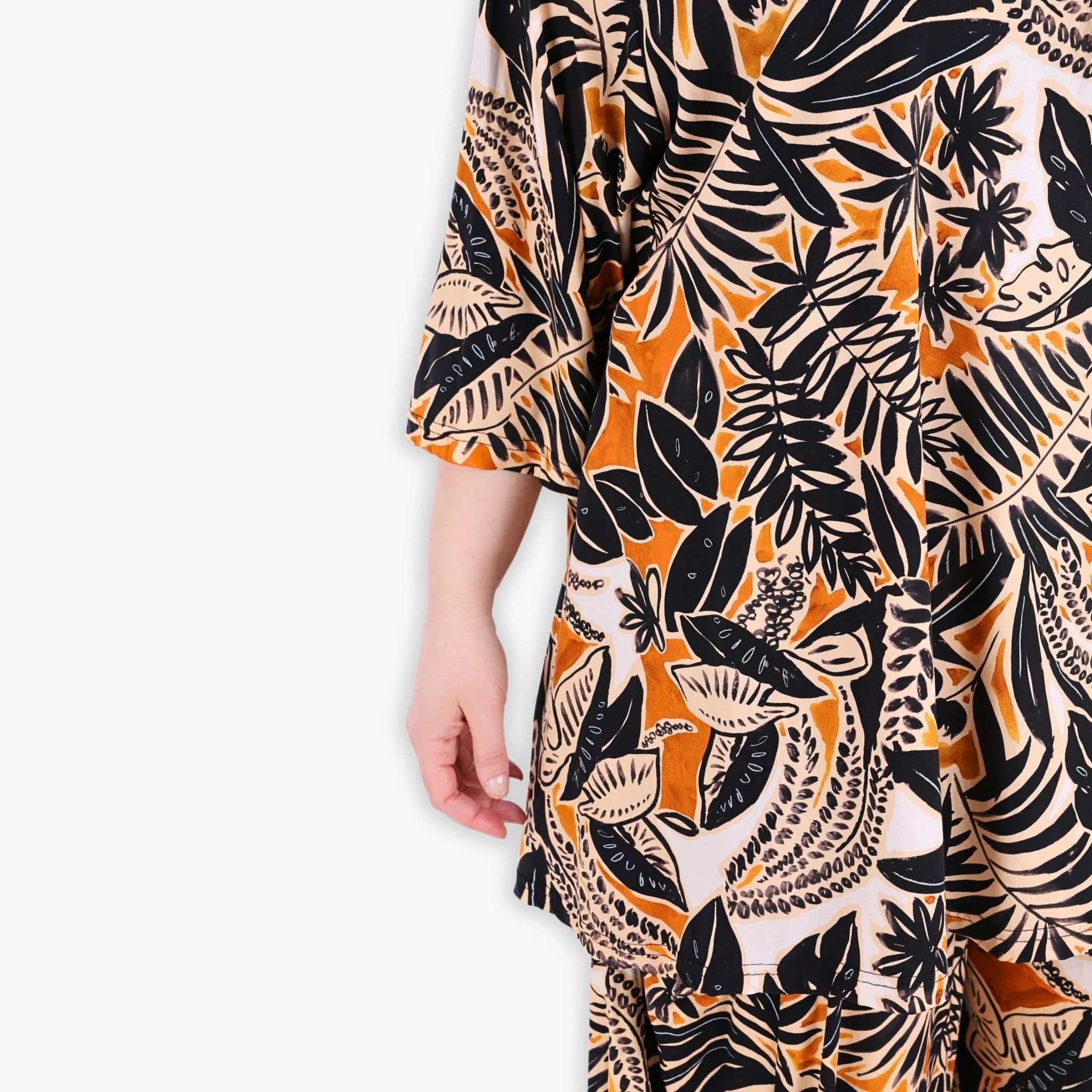  A-Form Bigshirt von AKH Fashion aus Viskose, 1307.00593, Schwarz-Cognac-Beige, Farbmix