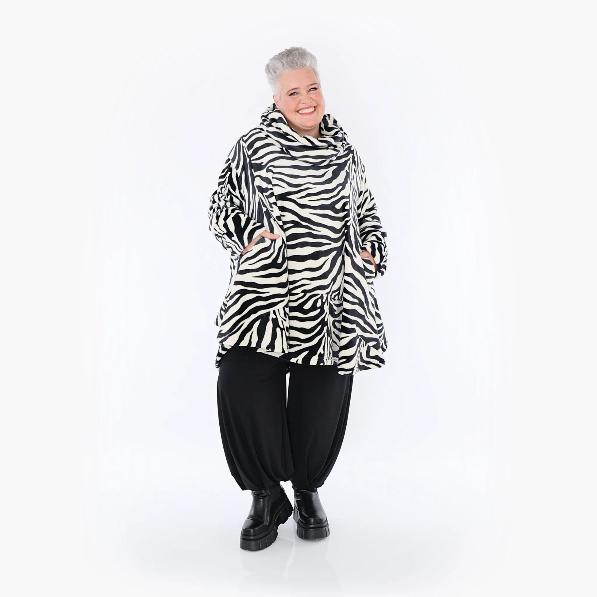  AKH Fashion Bigshirt in Glocken-Form, aus Polyester, 1401.0592R, Ecru-Schwarz, Zebra, Schick