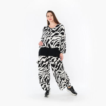  AKH Fashion Jacke in gerundeter Form, aus Rayon, 1486.00130, Weiß/Schwarz, Zebra, Schick