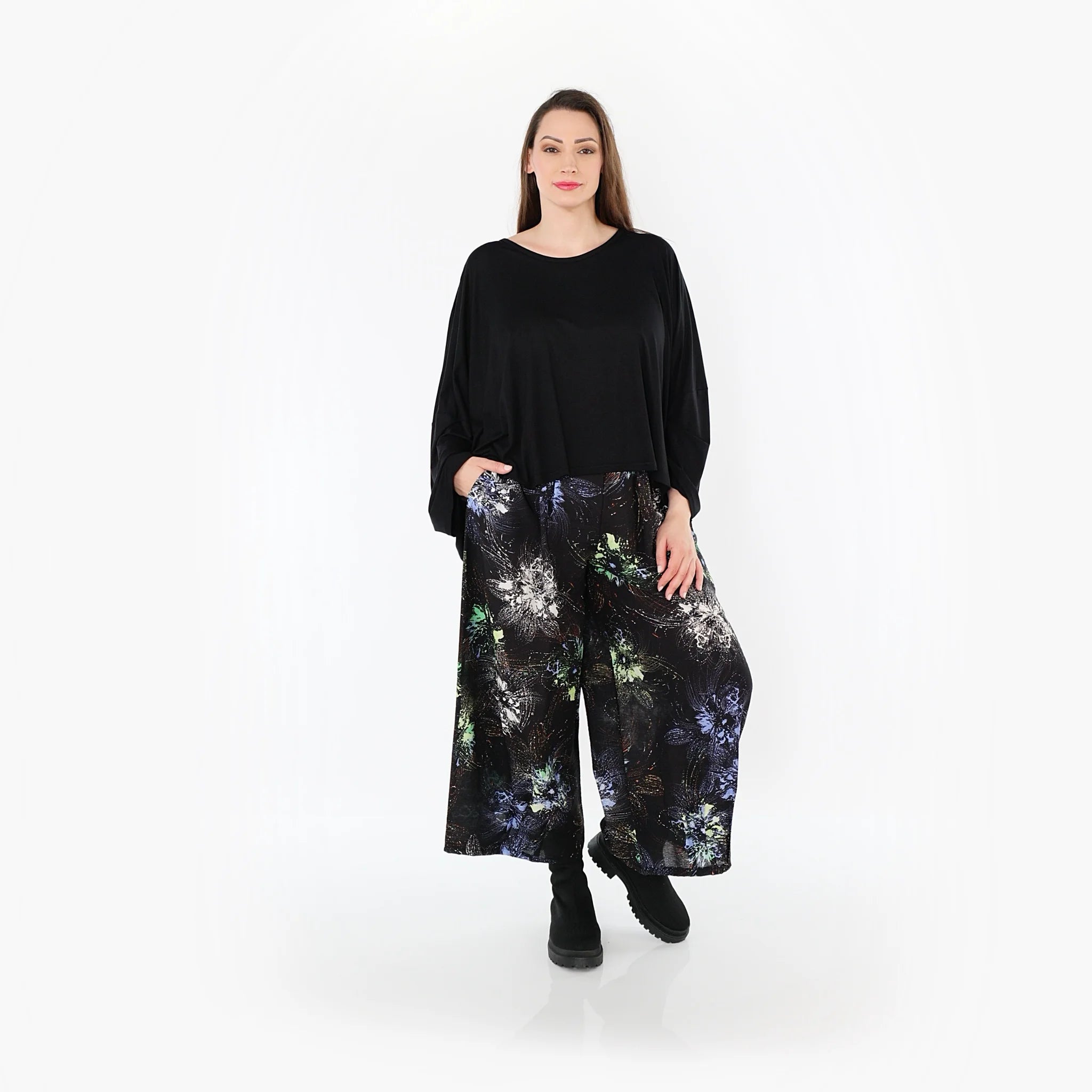  Marlene Hose von AKH Fashion aus Viskose, 1491.07070, Schwarz/Blau/Multi, Blumen, Schick
