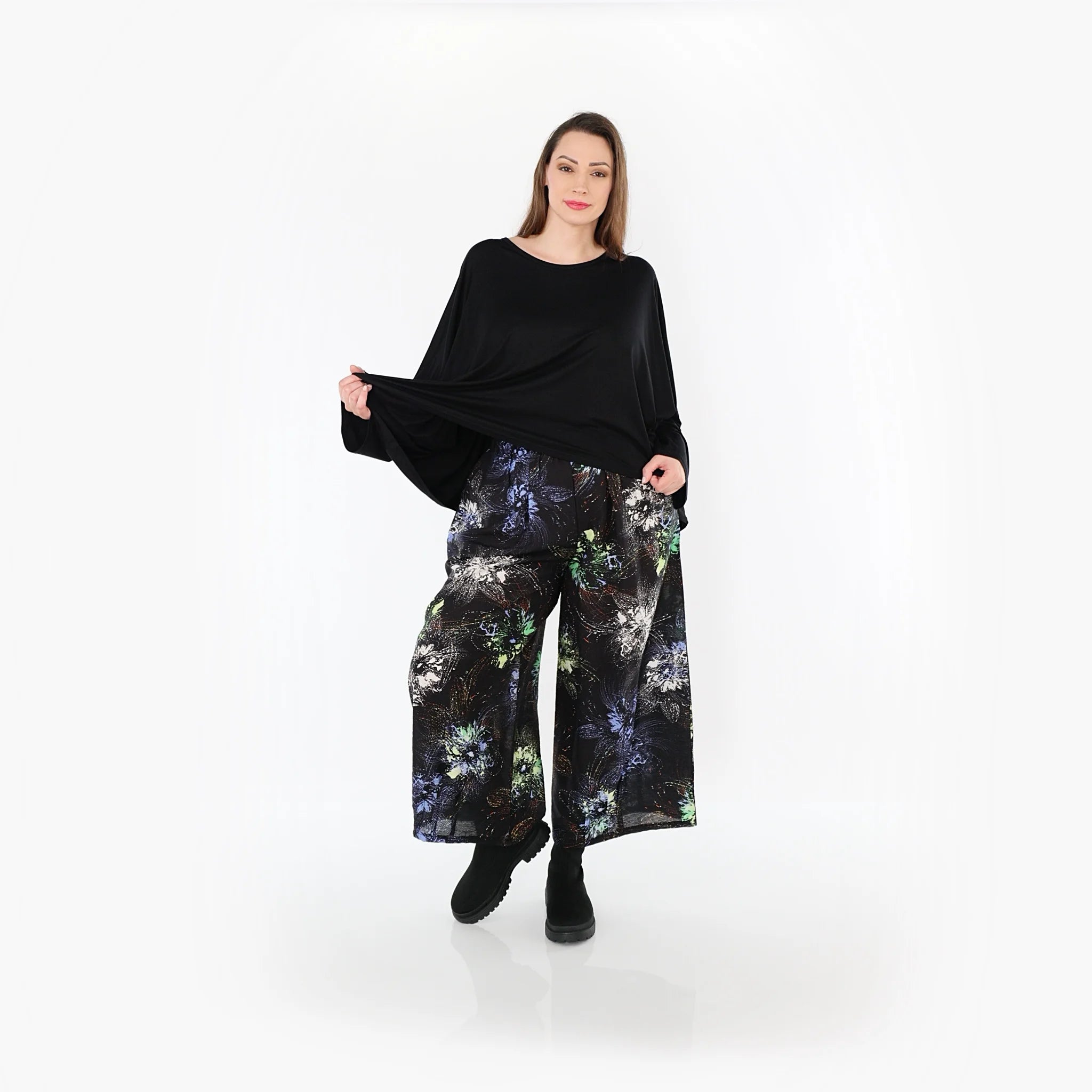  Marlene Hose von AKH Fashion aus Viskose, 1491.07070, Schwarz/Blau/Multi, Blumen, Schick
