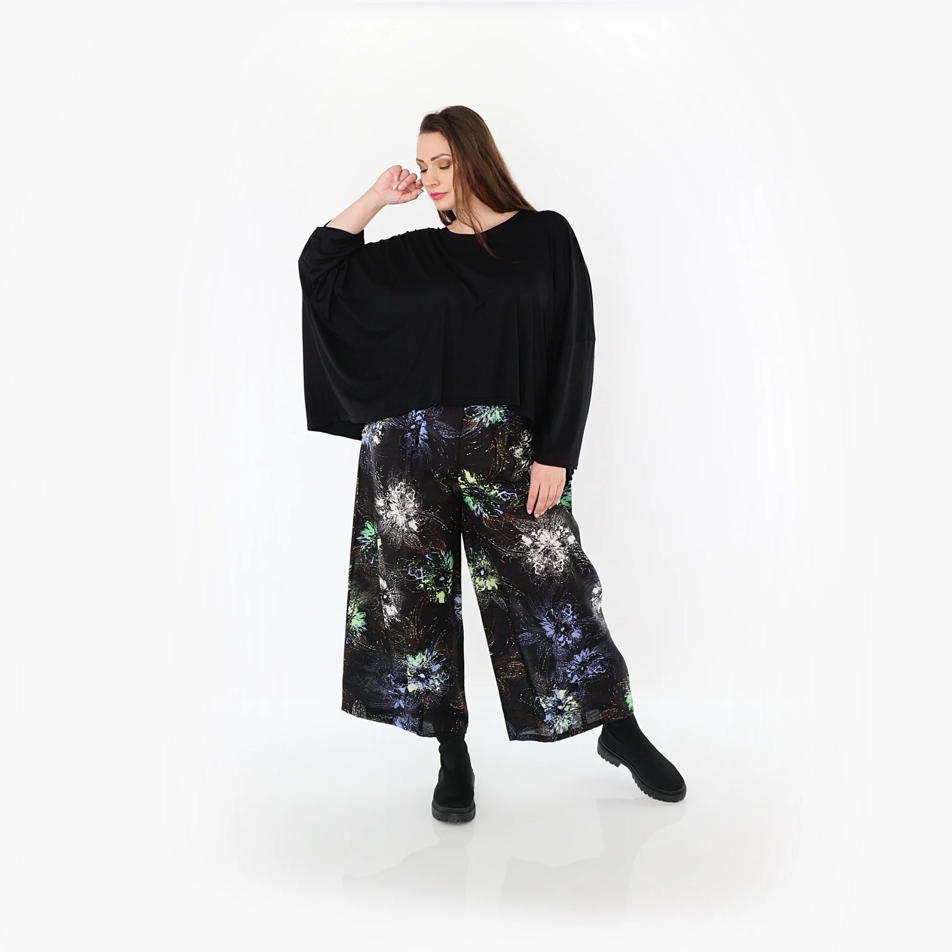  Marlene Hose von AKH Fashion aus Viskose, 1491.07070, Schwarz/Blau/Multi, Blumen, Schick