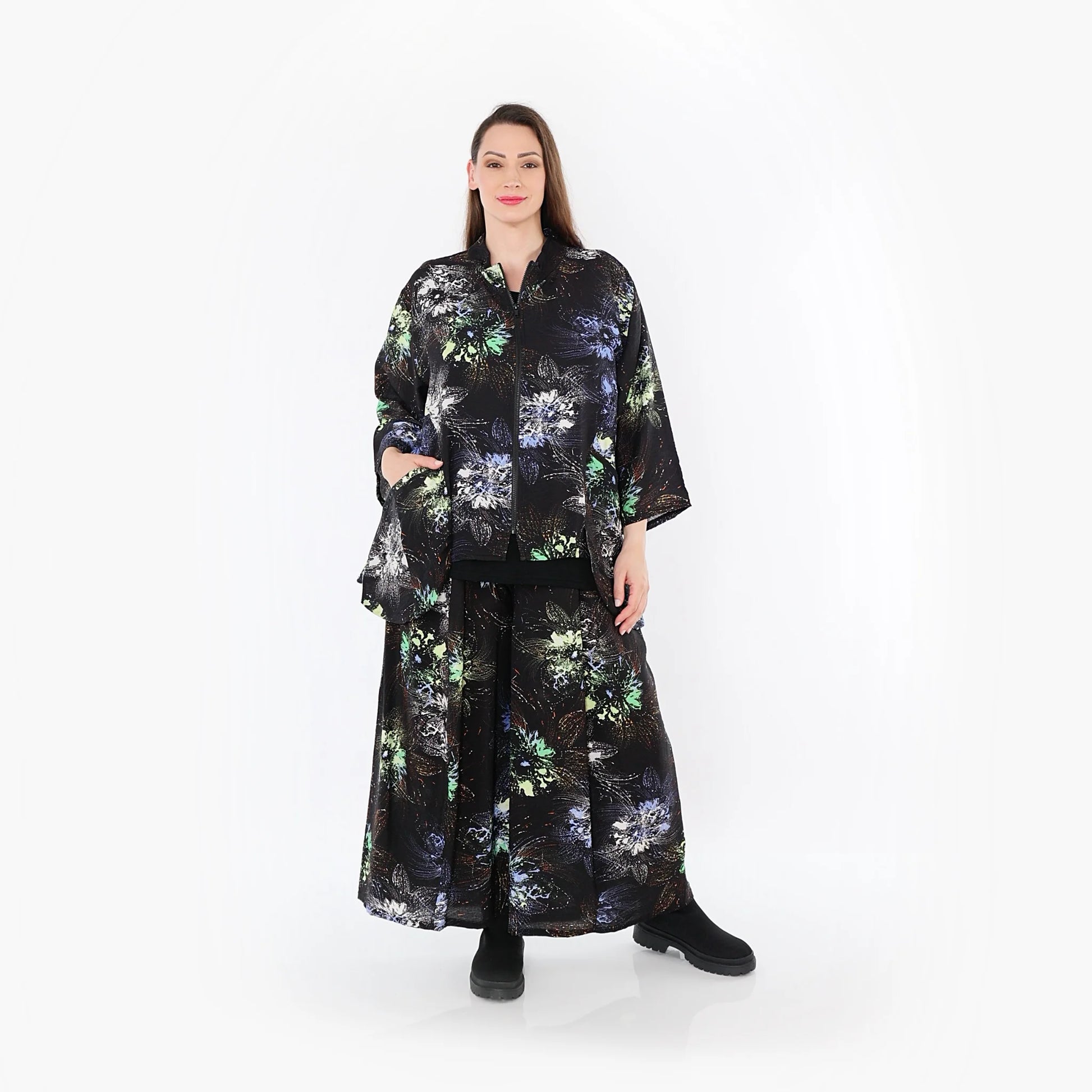  A-Form Jacke von AKH Fashion aus Viskose, 1491.06939, Schwarz/Blau/Multi, Blumen, Schick