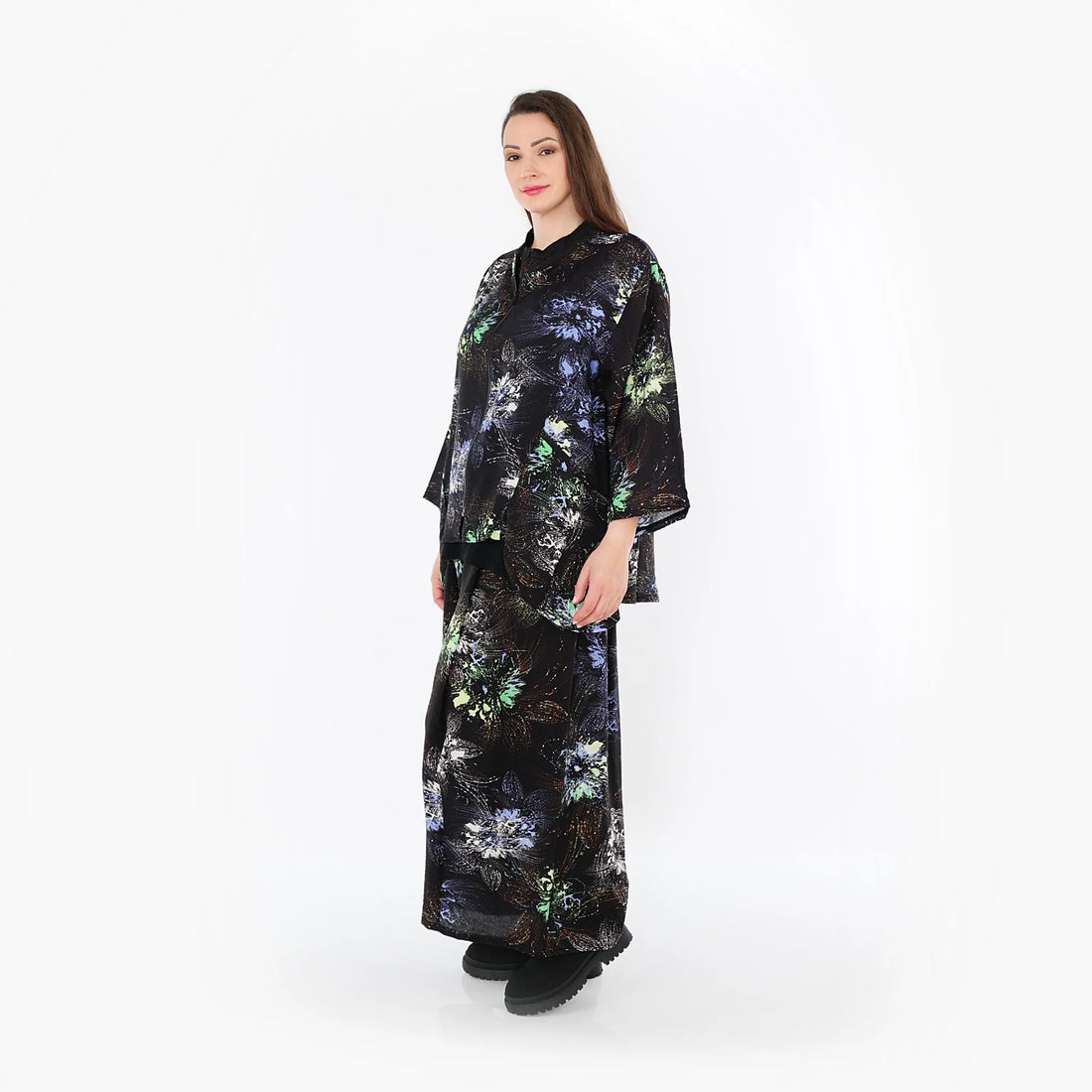 A-Form Jacke von AKH Fashion aus Viskose, 1491.06939, Schwarz/Blau/Multi, Blumen, Schick