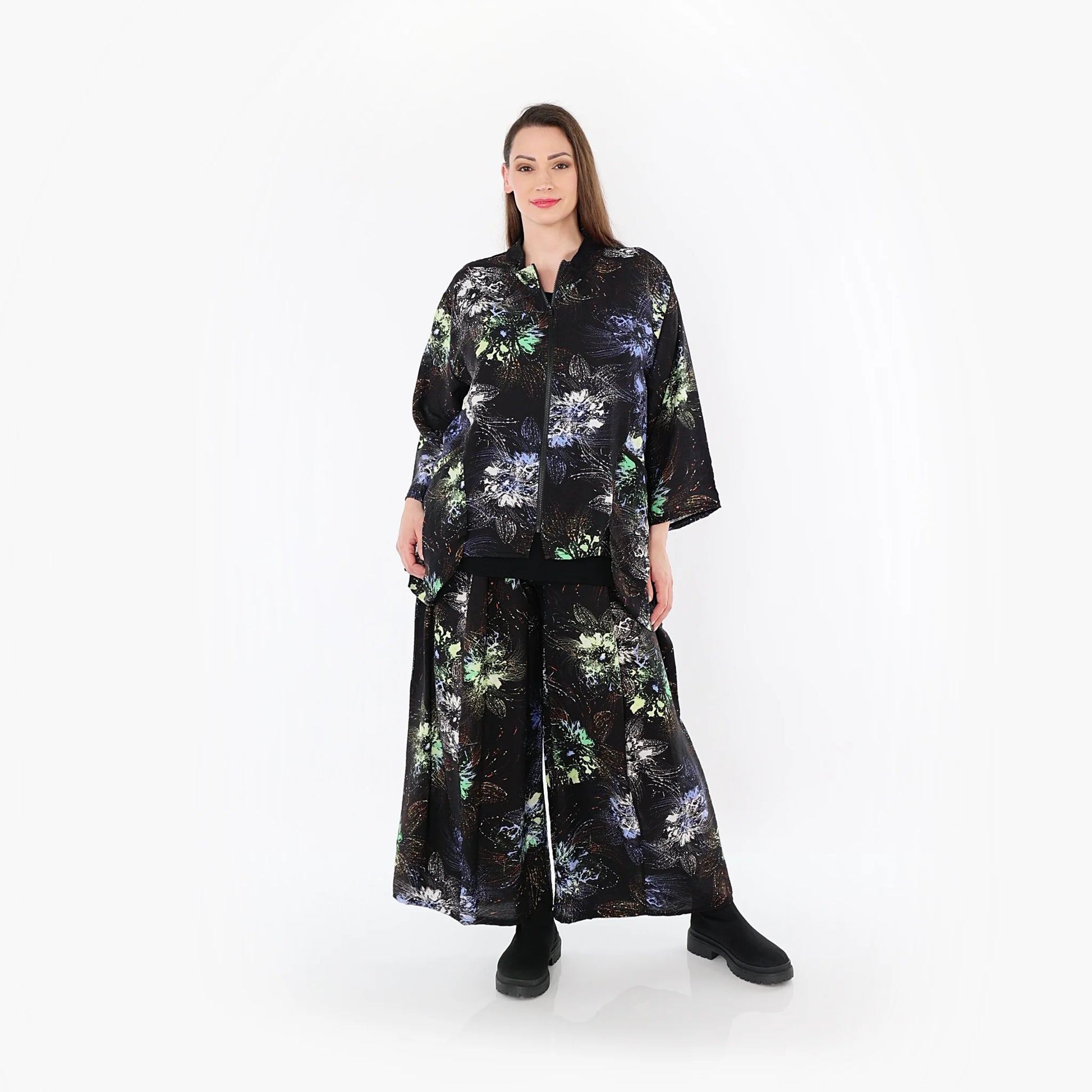  A-Form Jacke von AKH Fashion aus Viskose, 1491.06939, Schwarz/Blau/Multi, Blumen, Schick