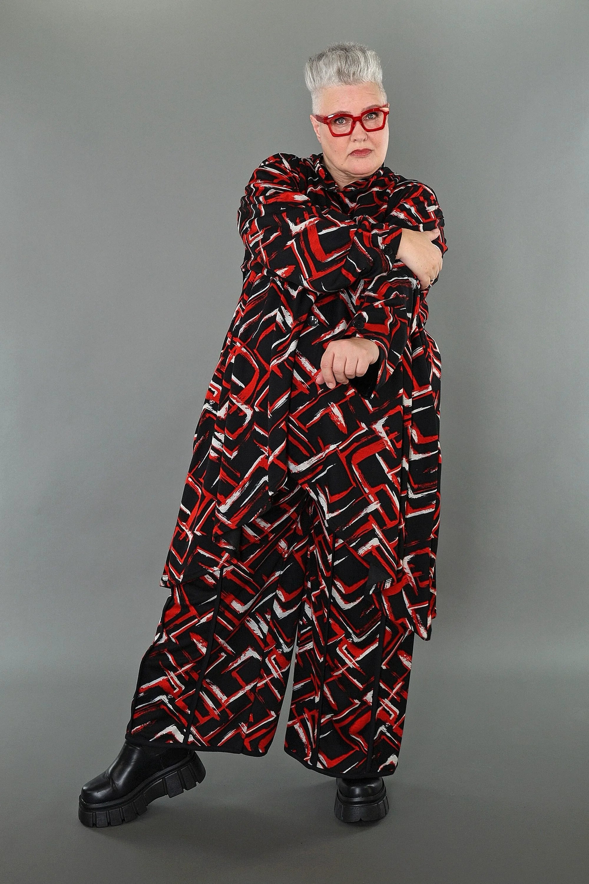 AKH Fashion Jacke in Vokuhila-Form, aus Viskose, 1517.07119, Schwarz/Rot/Weiß, Schick