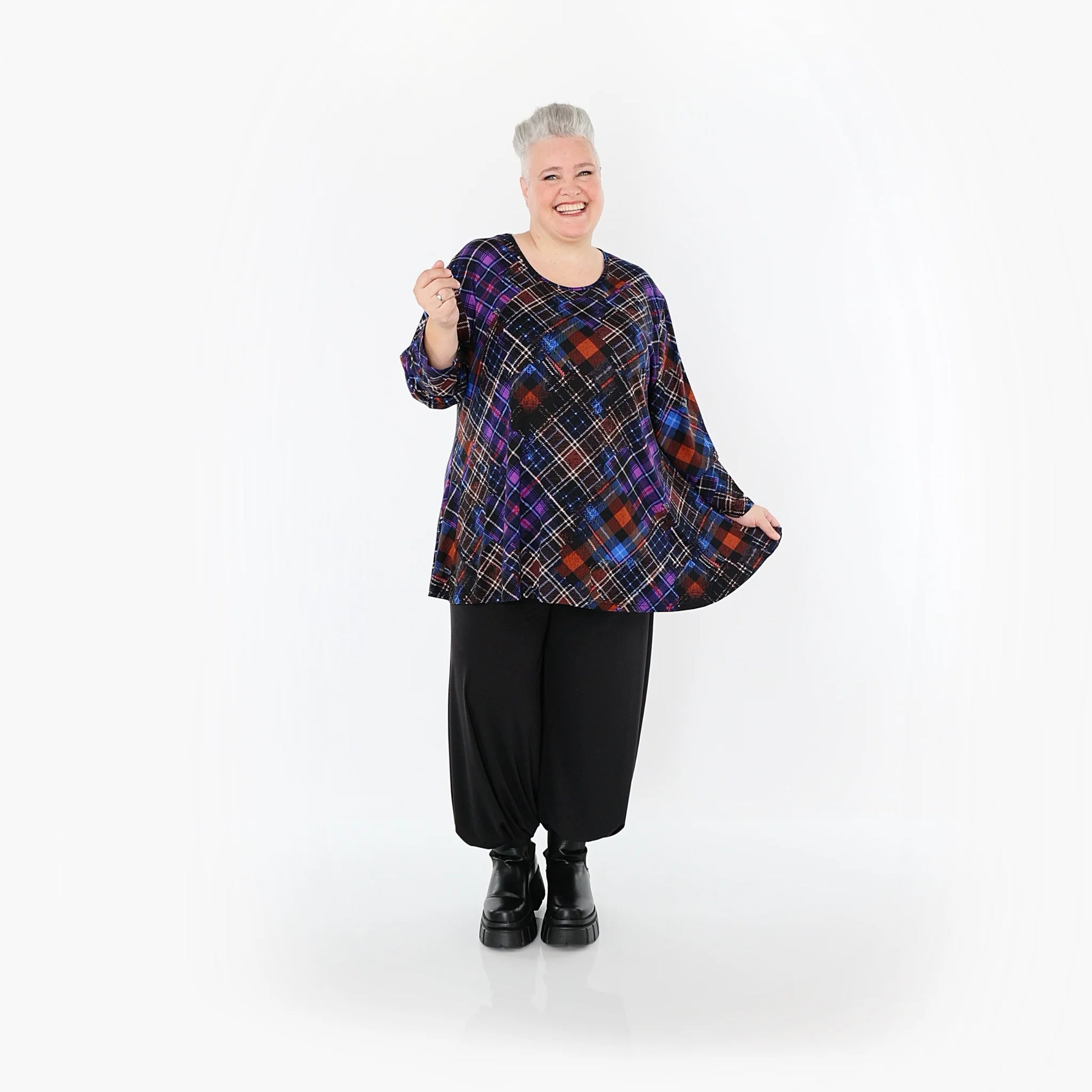  AKH Fashion Bigshirt in Glocken-Form, aus Viskose, 1518.01892, Multicolor/Blau, Kariert, Schick