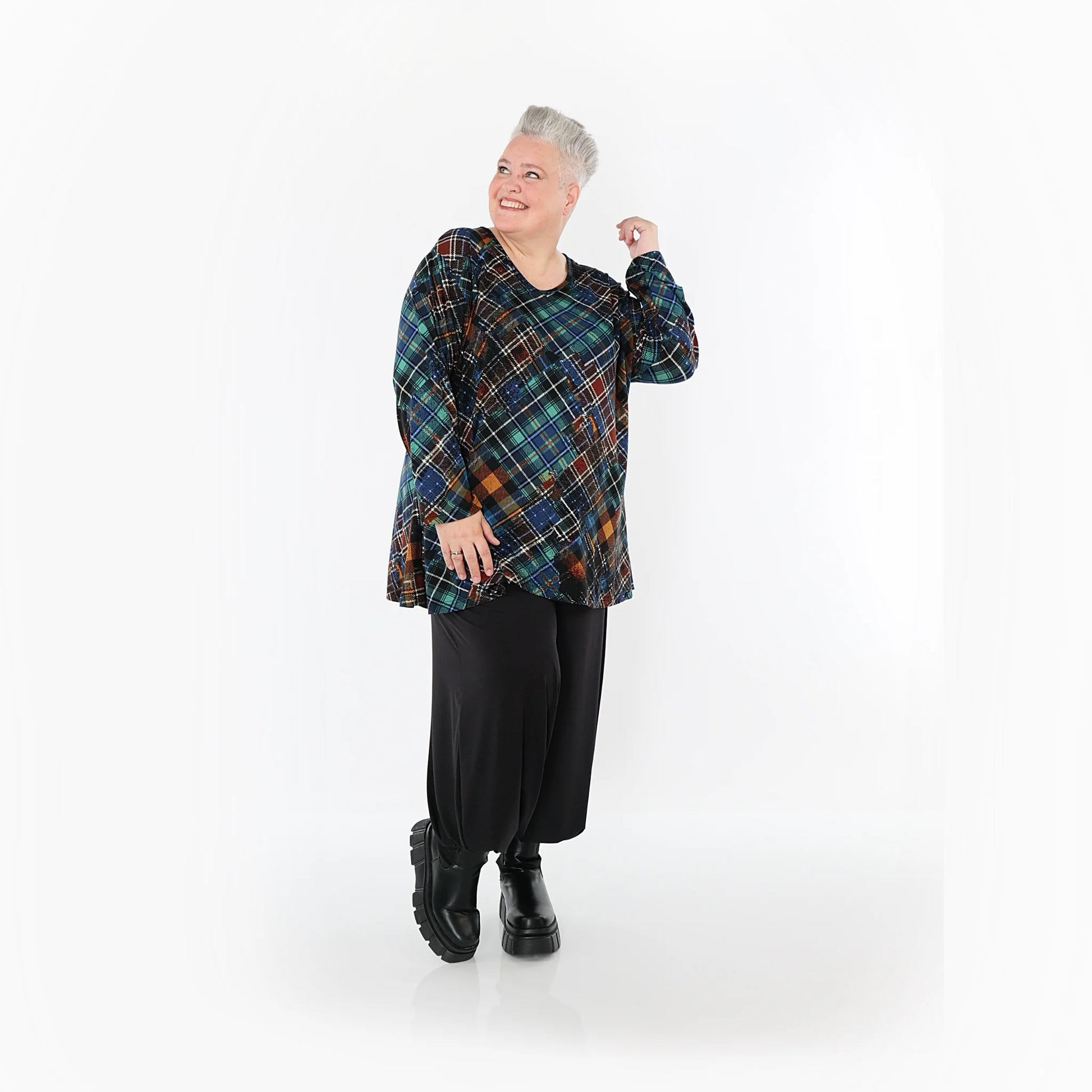  AKH Fashion Bigshirt in Glocken-Form, aus Viskose, 1518.01892, Multicolor/Grün, Kariert, Schick
