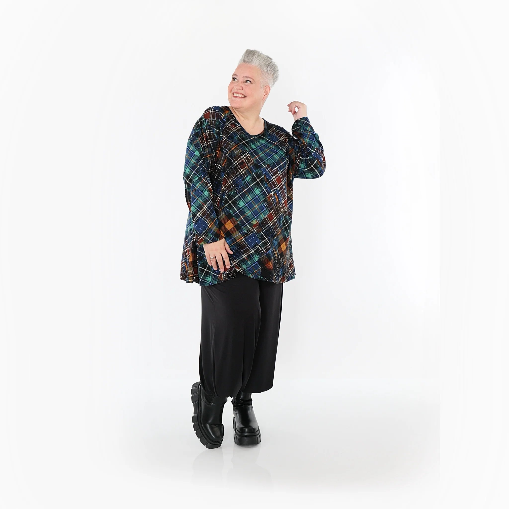  AKH Fashion Bigshirt in Glocken-Form, aus Viskose, 1518.01892, Multicolor/Grün, Kariert, Schick