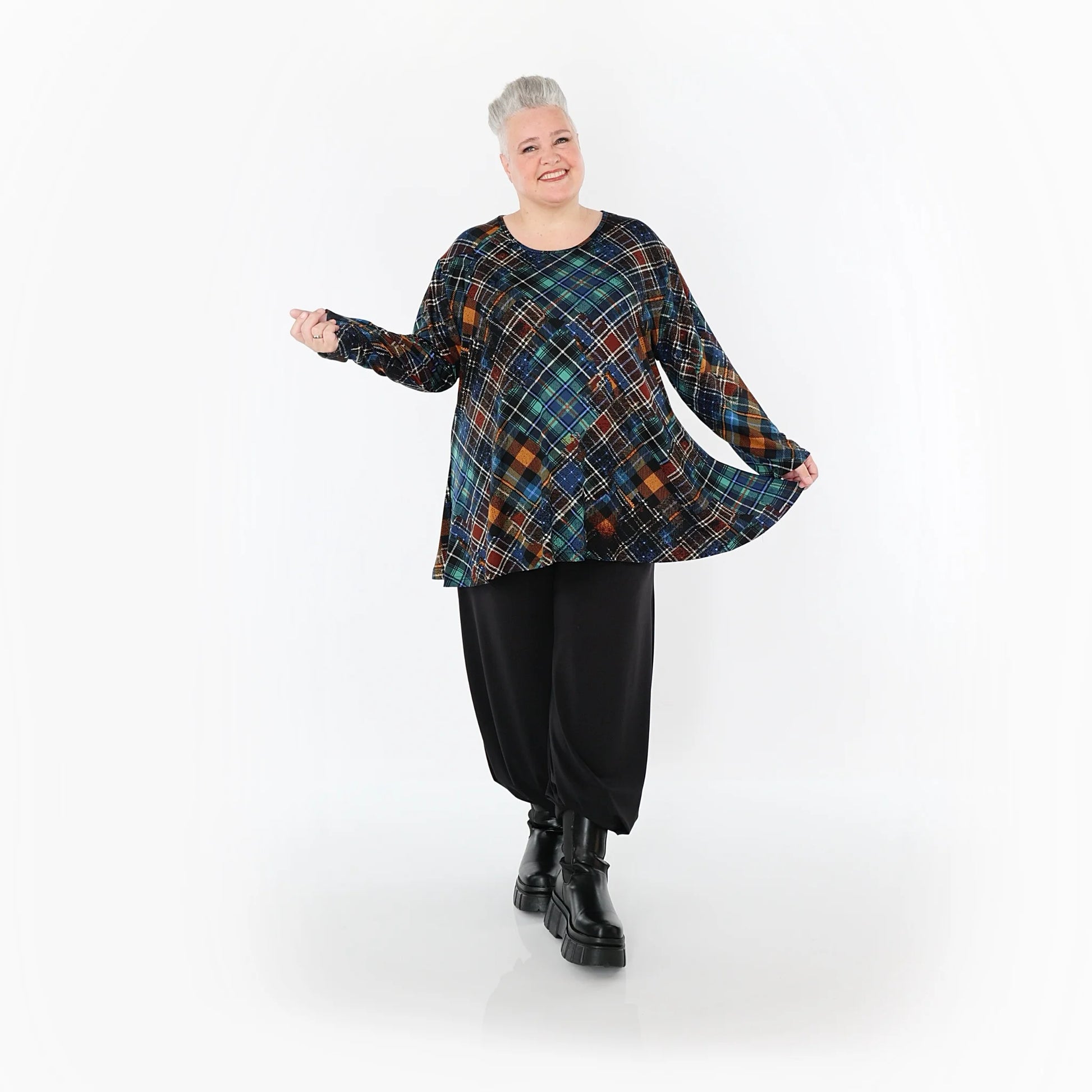  AKH Fashion Bigshirt in Glocken-Form, aus Viskose, 1518.01892, Multicolor/Grün, Kariert, Schick