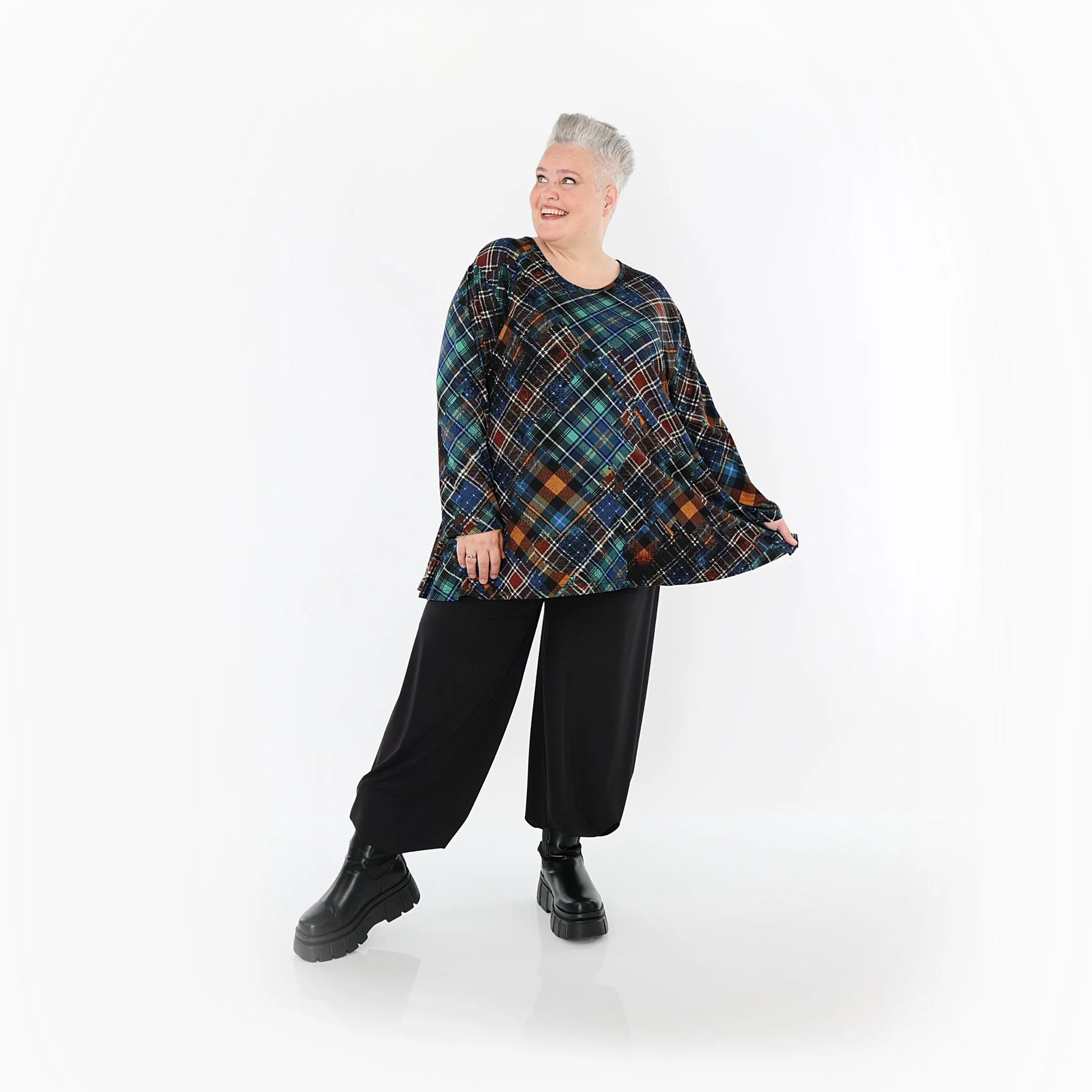  AKH Fashion Bigshirt in Glocken-Form, aus Viskose, 1518.01892, Multicolor/Grün, Kariert, Schick