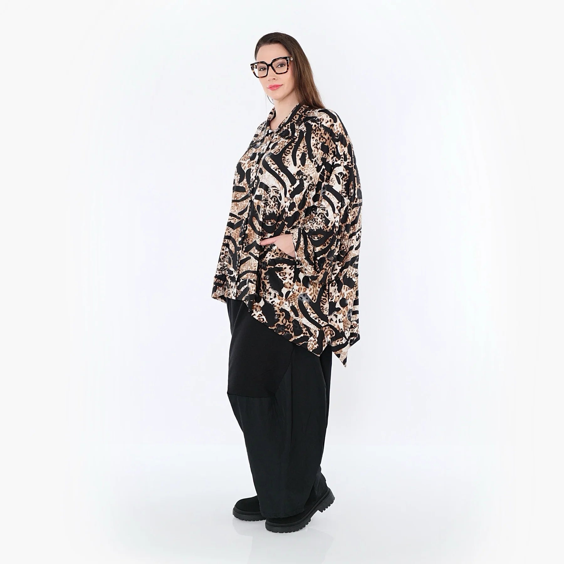  A-Form Bluse von AKH Fashion aus Materialmix, 1521.07132, Schwarz/Cognac/Weiß, Leopard