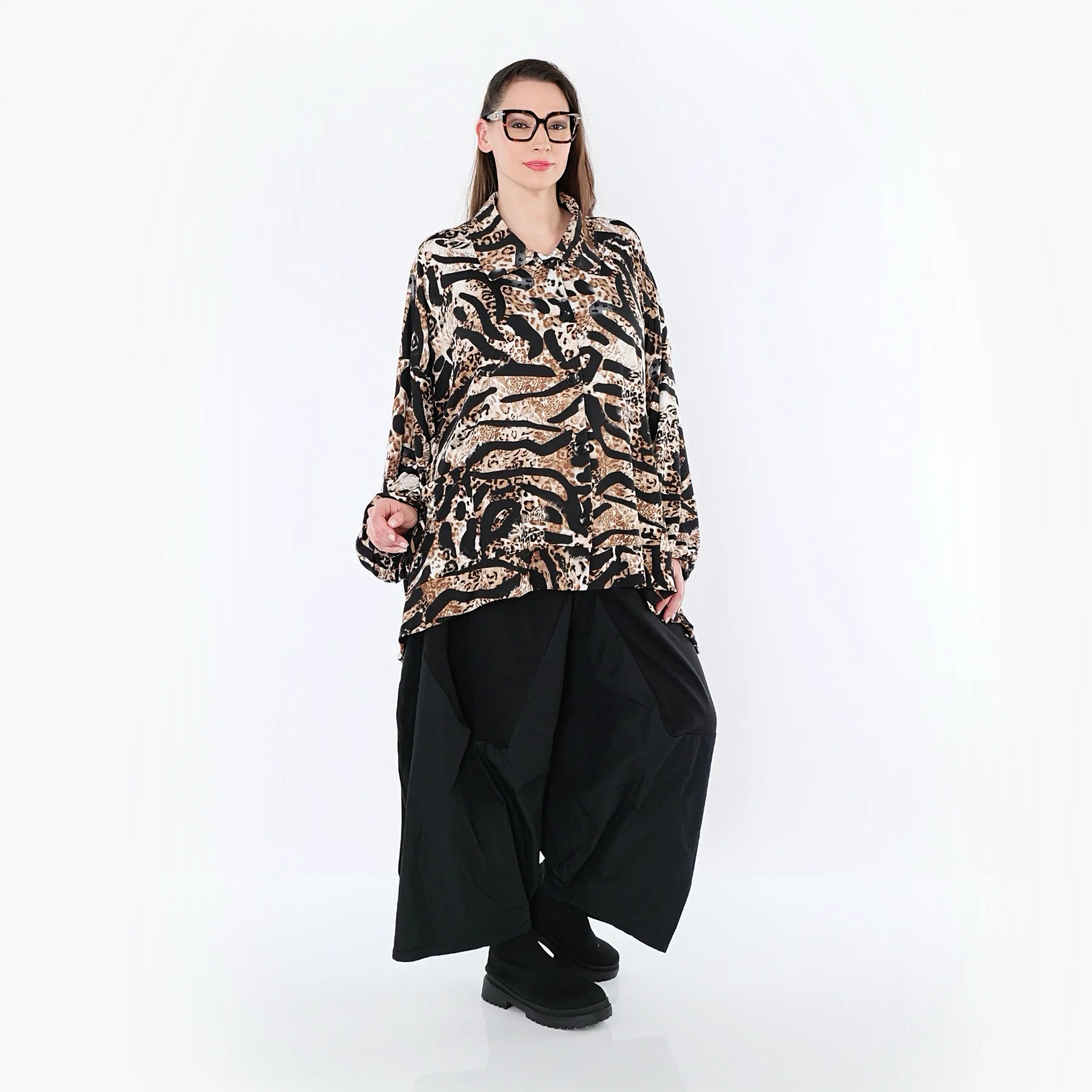  A-Form Bluse von AKH Fashion aus Materialmix, 1521.07132, Schwarz/Cognac/Weiß, Leopard