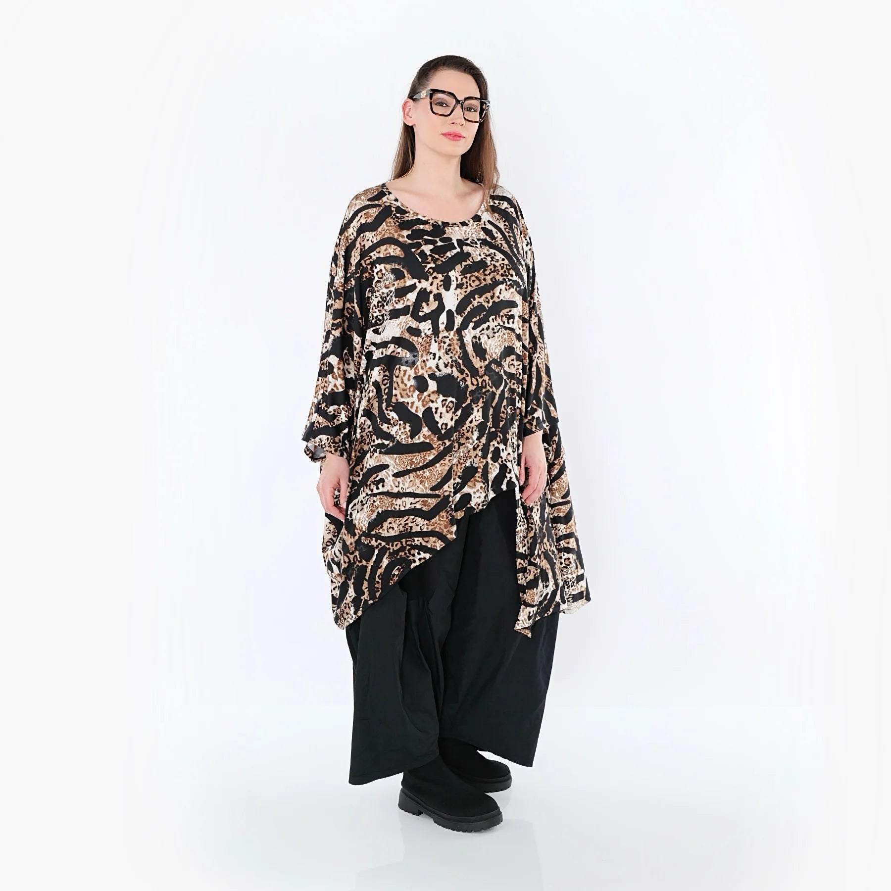  AKH Fashion Bigshirt in asymmetrischer Form, aus Materialmix, 1521.07133, Schick