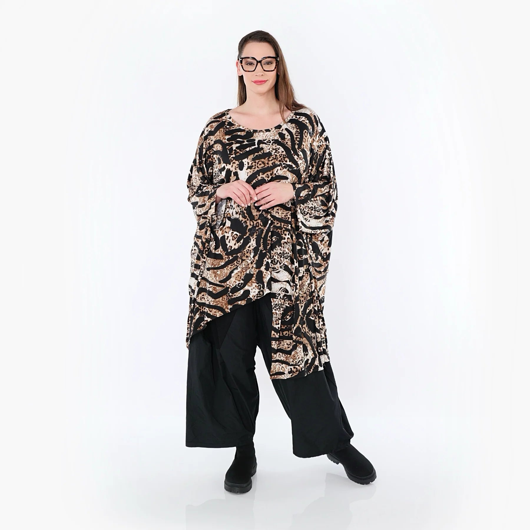  AKH Fashion Bigshirt in asymmetrischer Form, aus Materialmix, 1521.07133, Schick