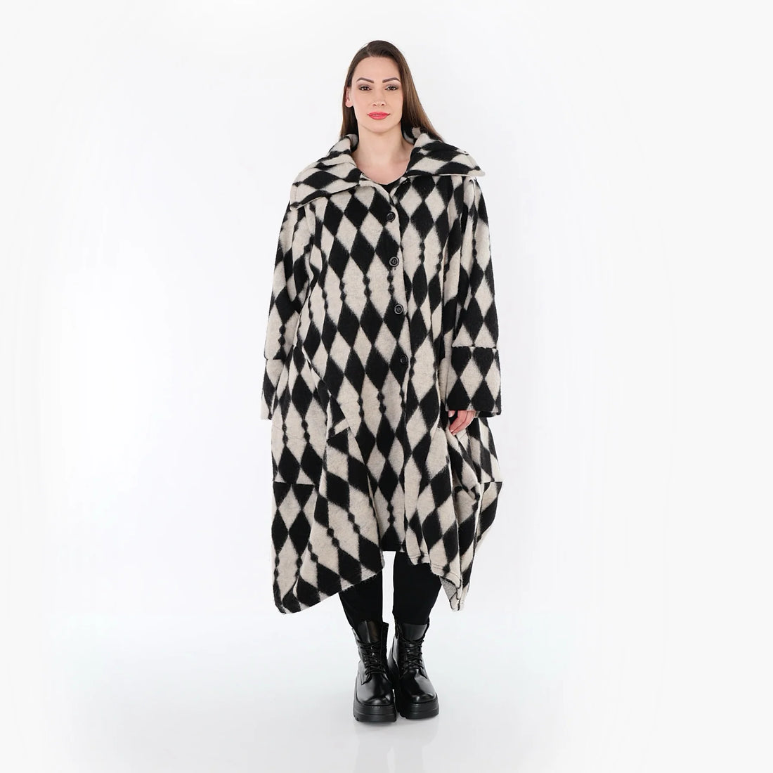  Ballonmantel von AKH Fashion aus Materialmix, 1538.03023, Ecru/Schwarz, Raute, Schick