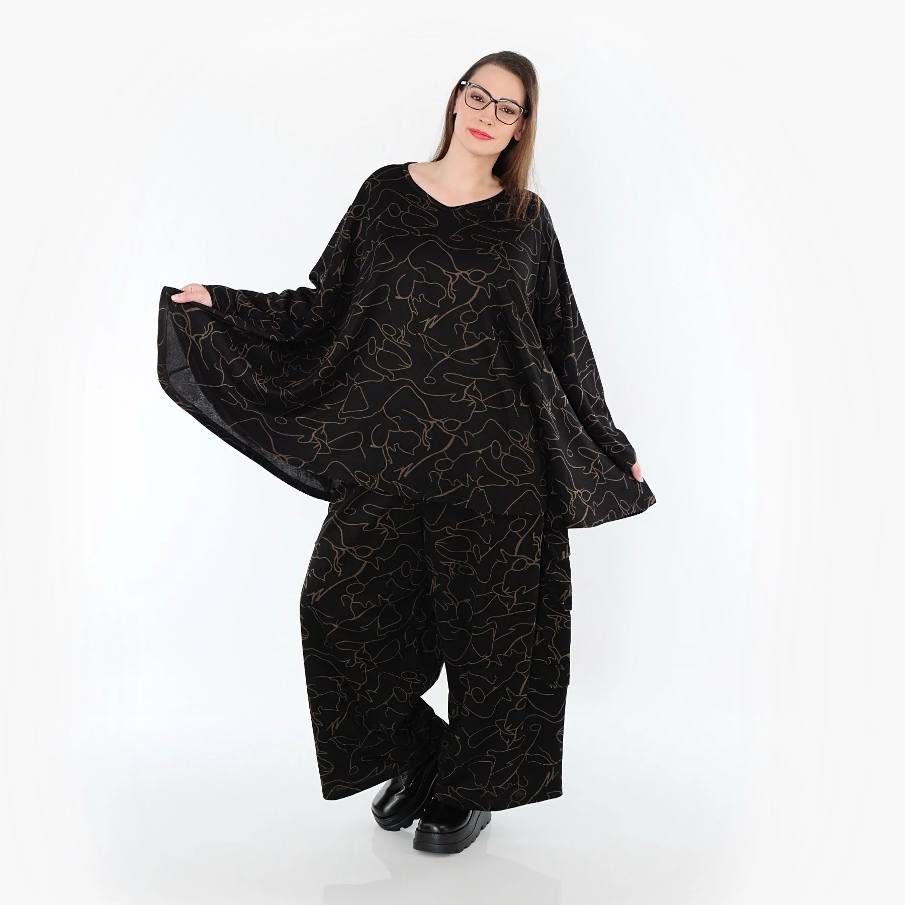  A-Form Bigshirt von AKH Fashion aus Viskose, 1545.00593, Schwarz/Braun, Kringel, Ausgefallen