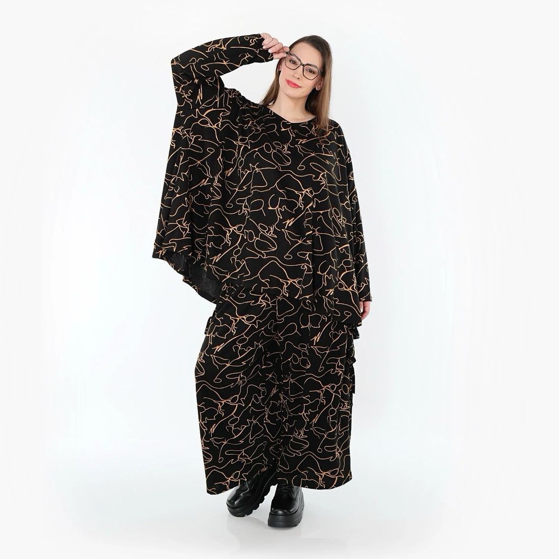  A-Form Bigshirt von AKH Fashion aus Viskose, 1545.00593, Schwarz/Orange, Kringel, Schick