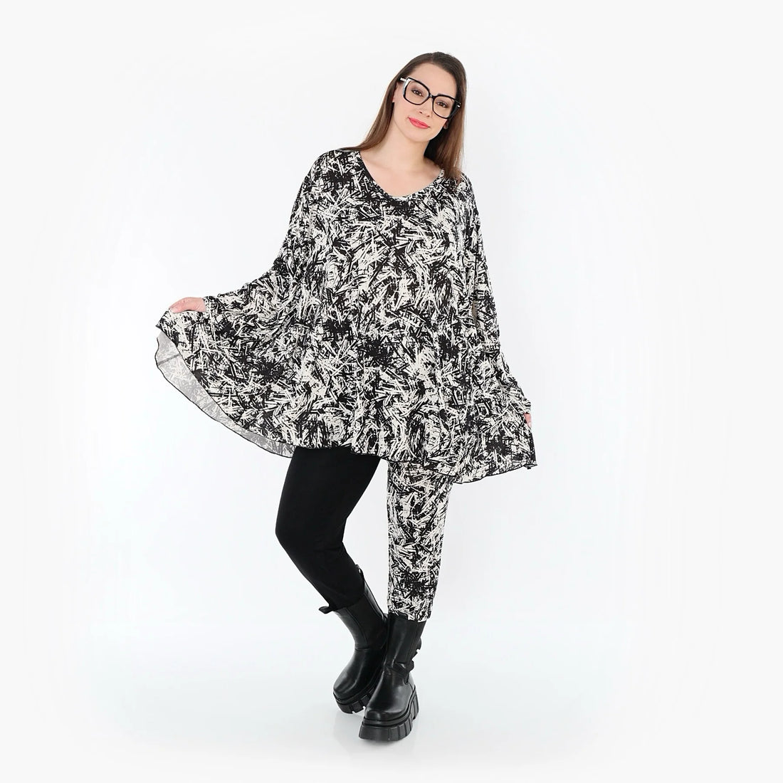  A-Form Bigshirt von AKH Fashion aus Viskose, 1559.00593, Schwarz/Weiß, Abstrakt, Ausgefallen